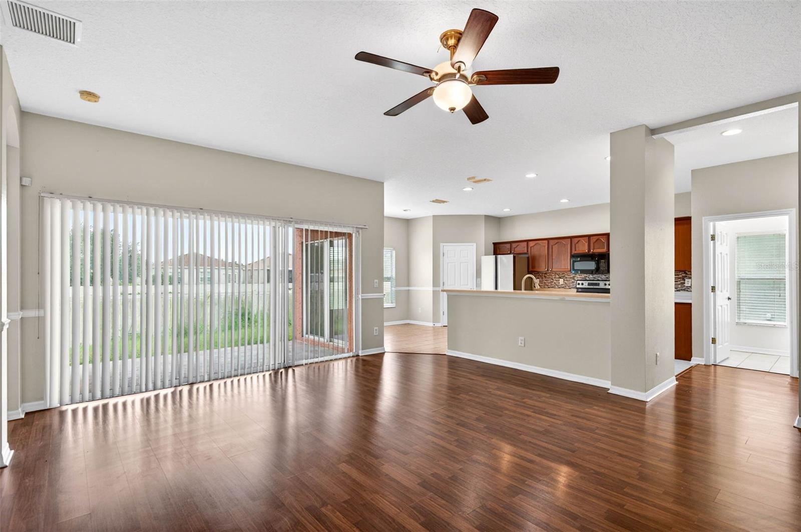 612 MARION HILL LN — photo 4