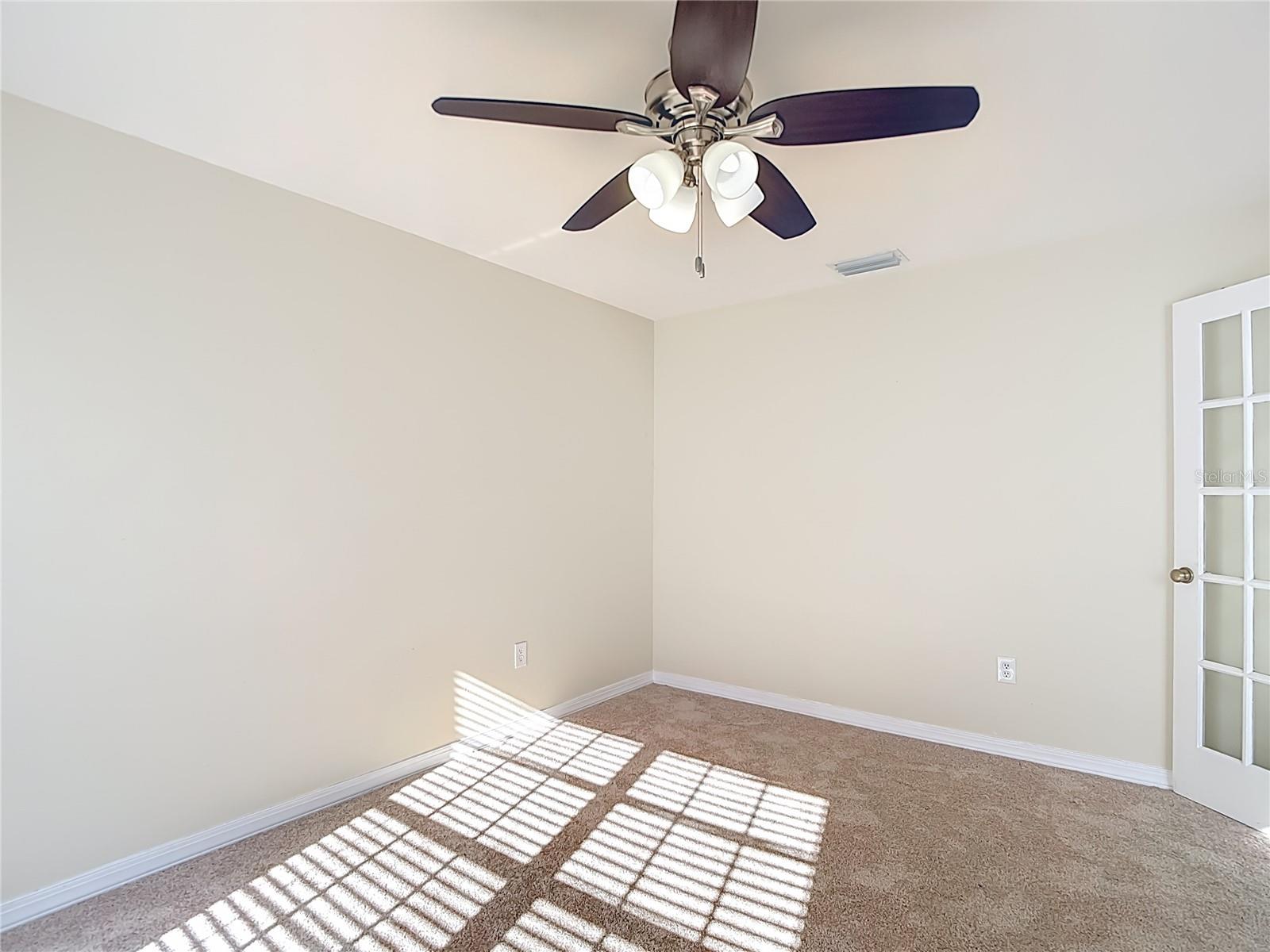 1931 SASSAFRAS DR — photo 43