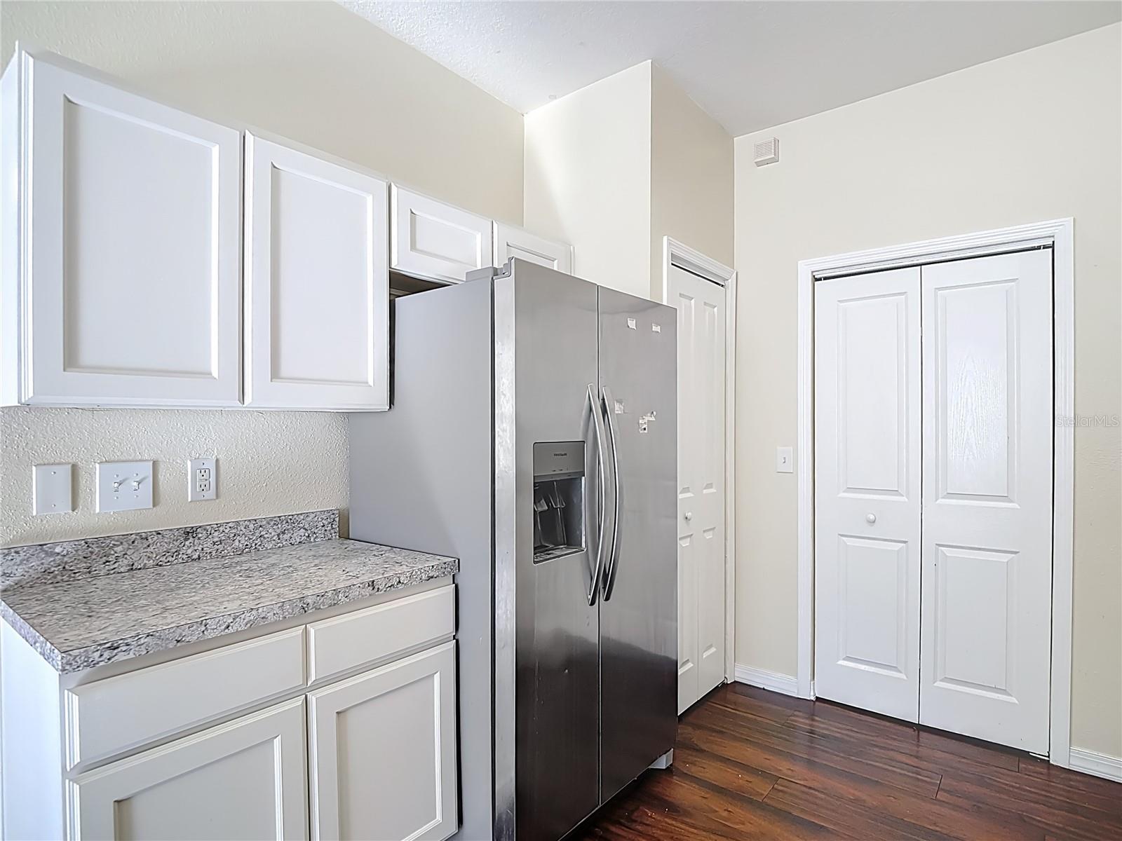 1931 SASSAFRAS DR — photo 6