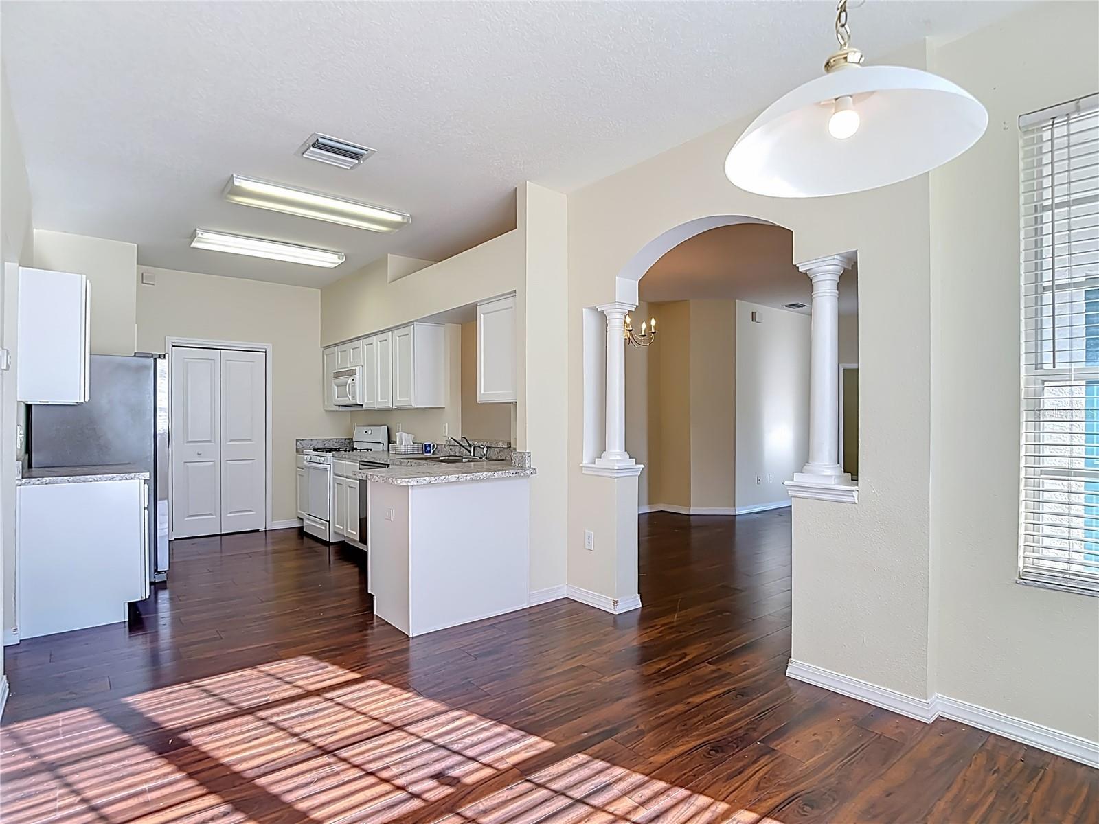 1931 SASSAFRAS DR — photo 12