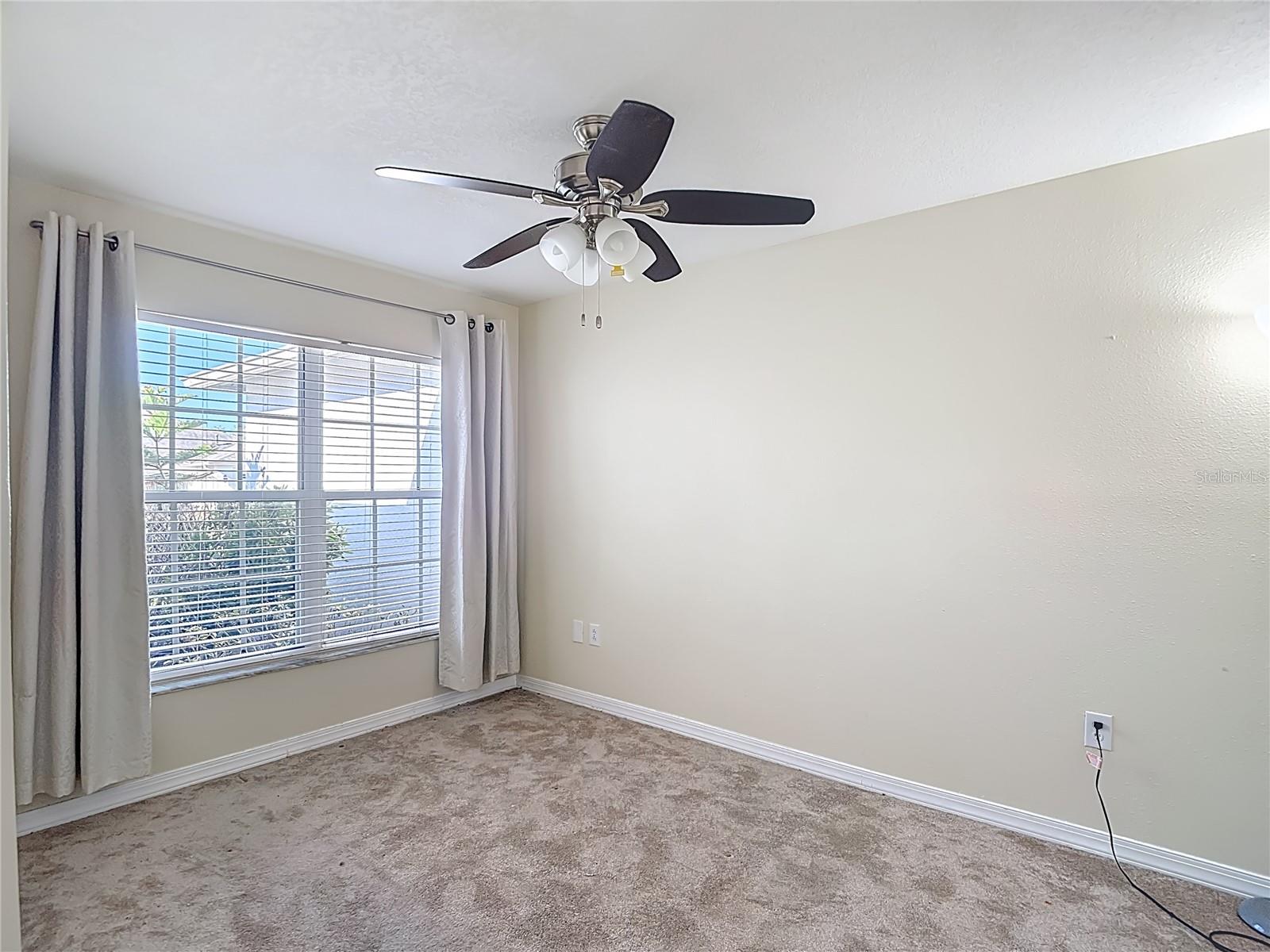 1931 SASSAFRAS DR — photo 38
