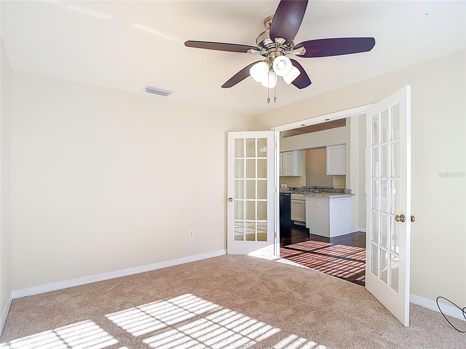 1931 SASSAFRAS DR — photo 42