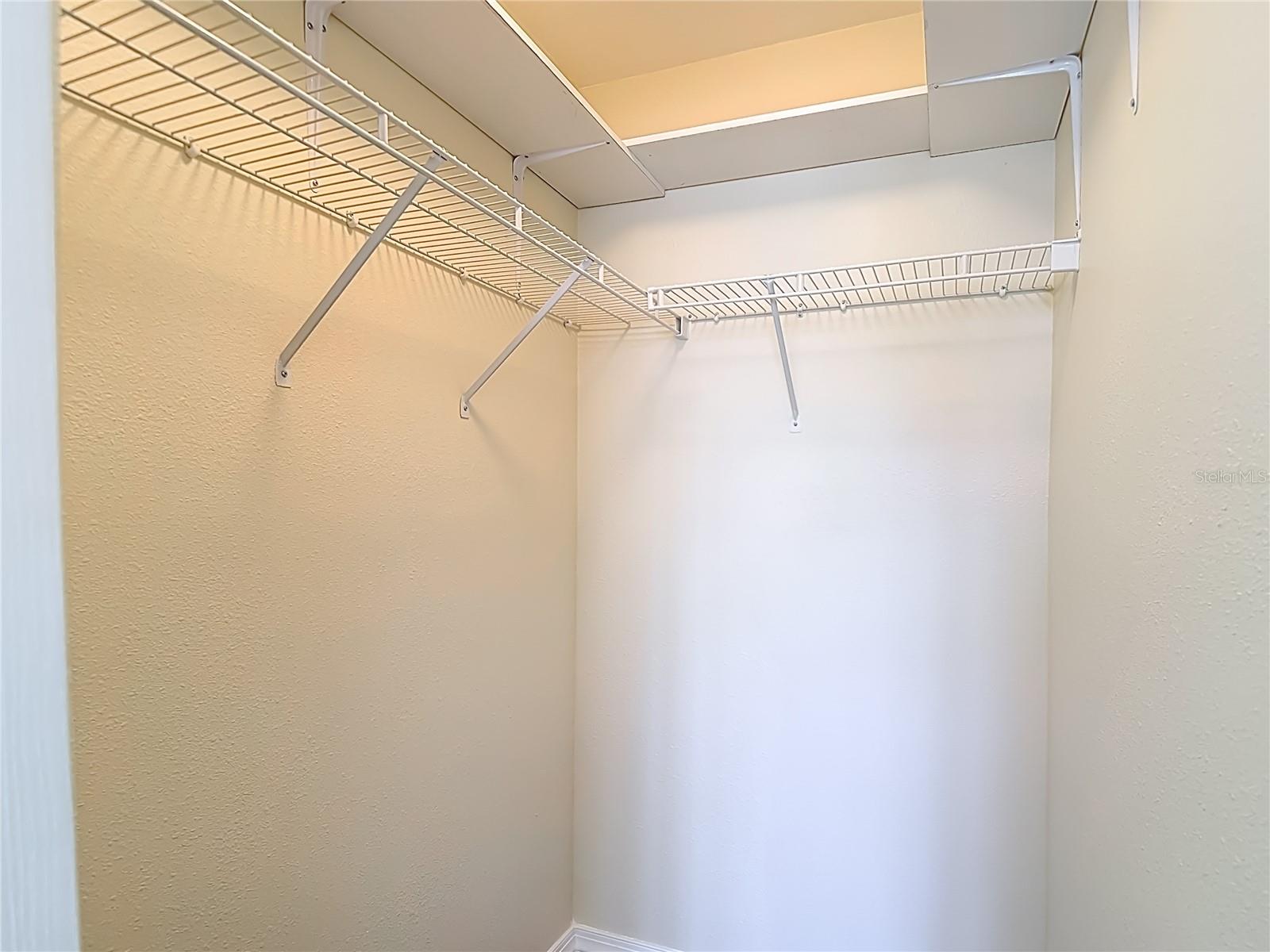 1931 SASSAFRAS DR — photo 36