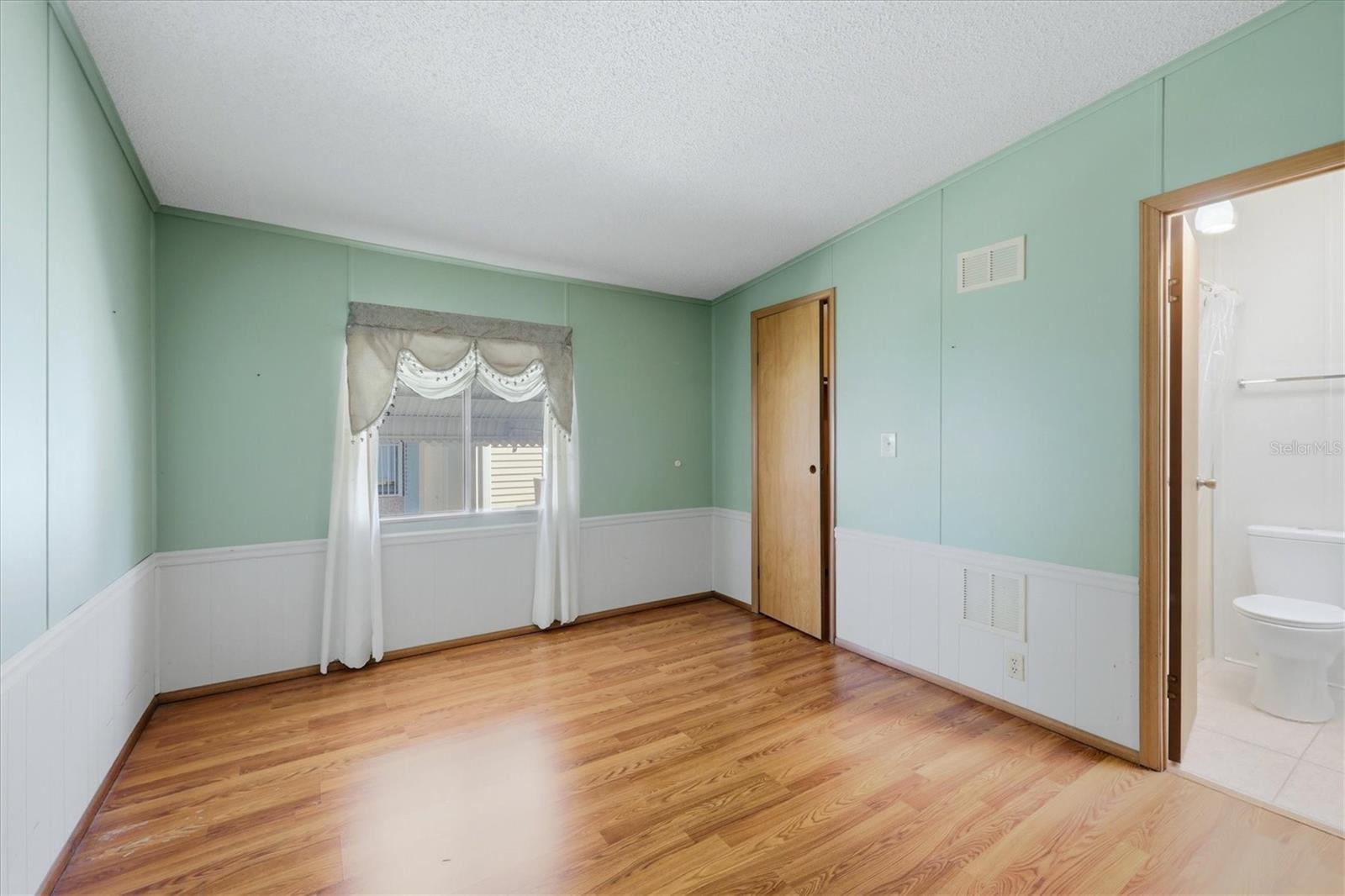 8420 IMPERIAL CIR — photo 16