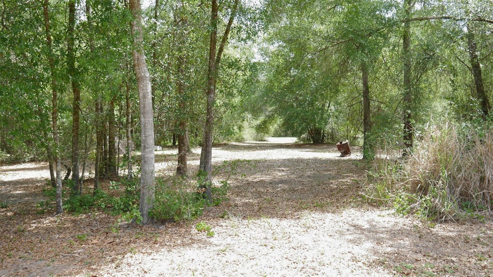 17622 CAUFIELD RD — photo 5
