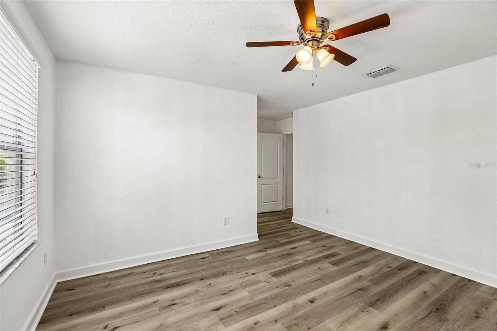 19417 PADDOCK VIEW DR — photo 30