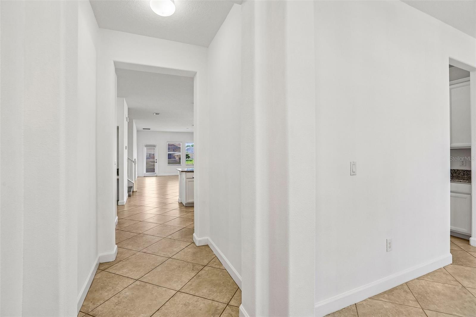 19417 PADDOCK VIEW DR — photo 5