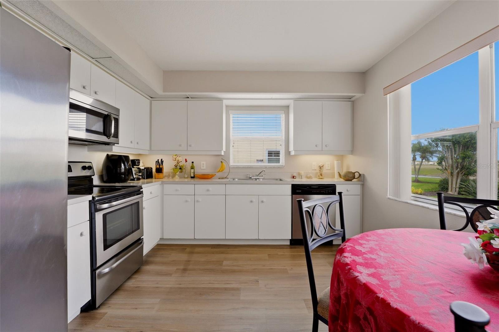 5800 SABAL TRACE DR #401 — photo 12