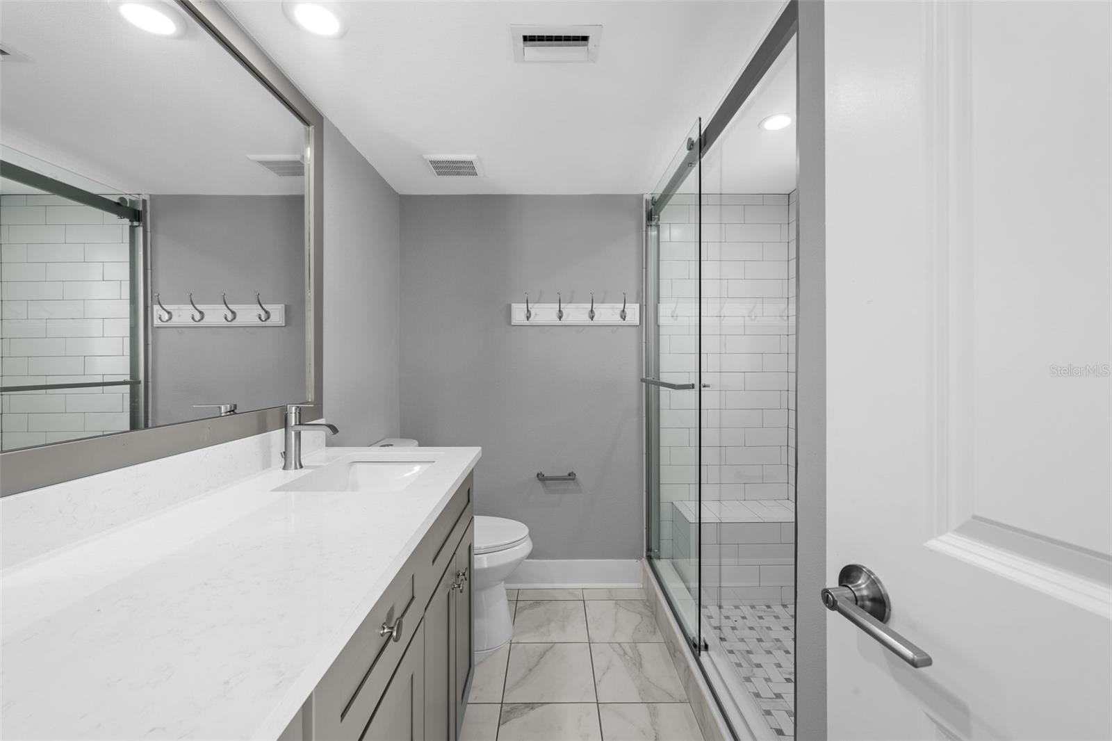 4775 COVE CIR #103 — photo 26