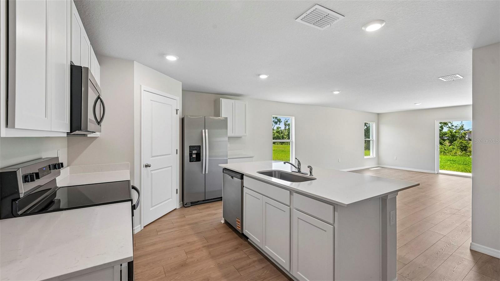 10919 44TH AVE E — photo 6