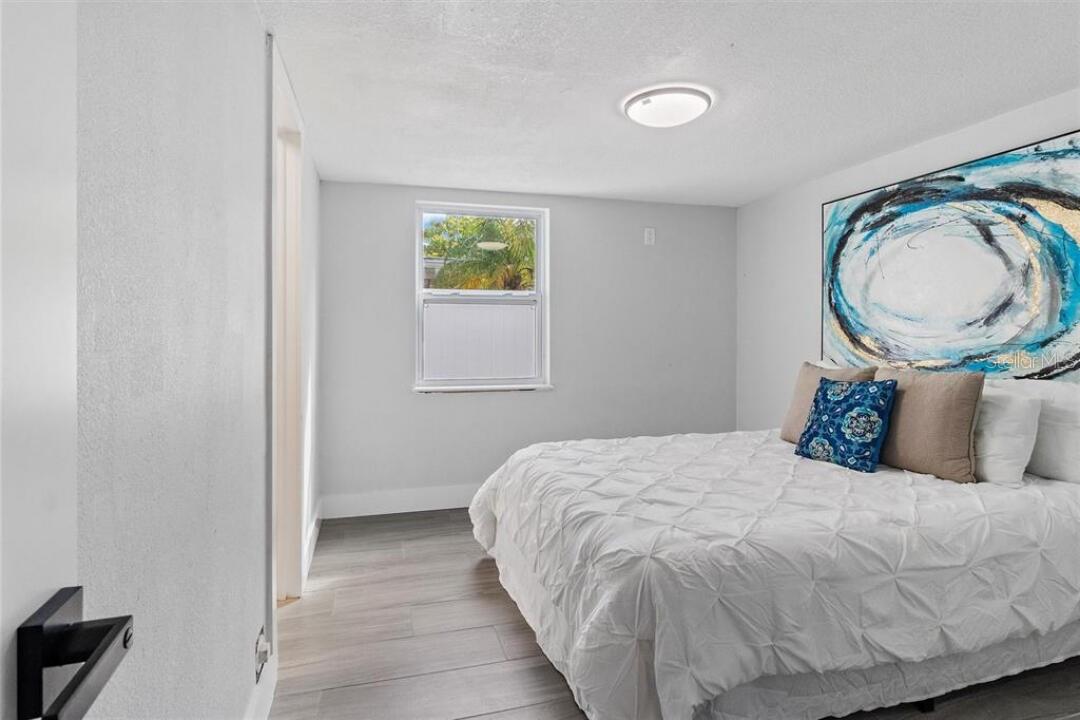 307 161ST AVE — photo 22