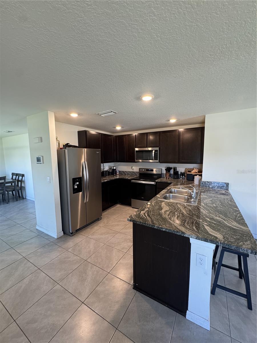 4234 AUTUMN FOG CT — photo 2