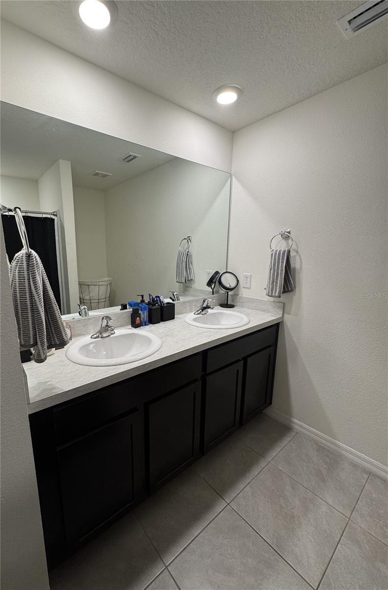 4234 AUTUMN FOG CT — photo 5