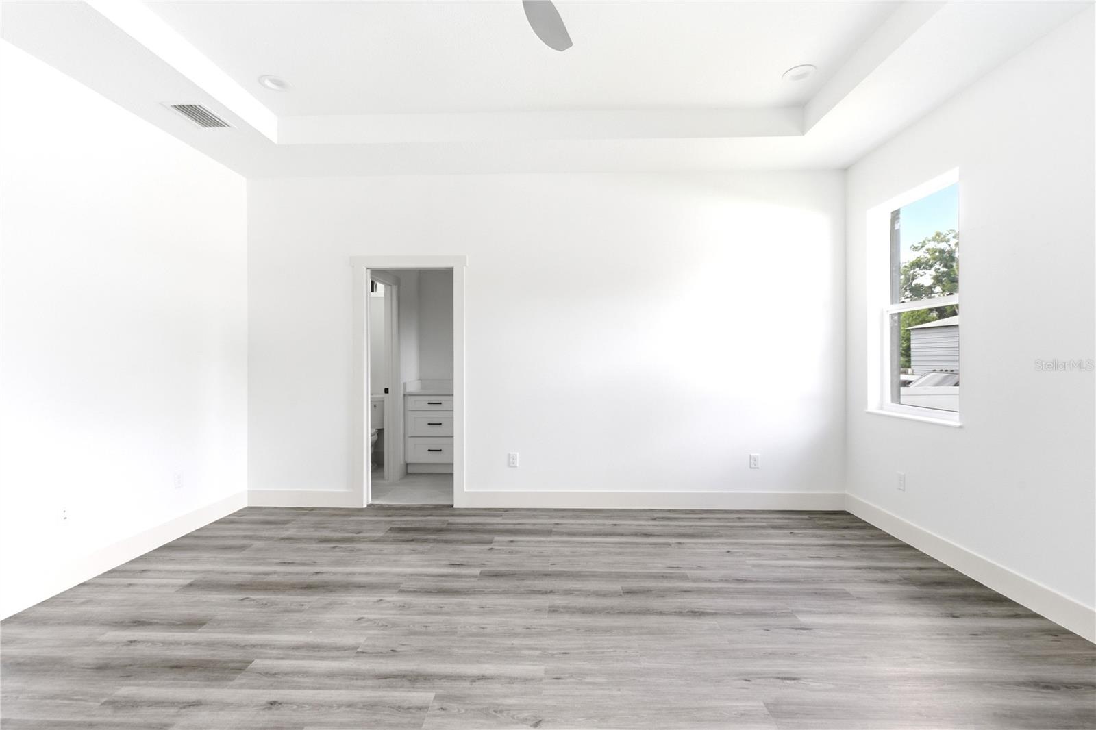 2605 S 70TH ST — photo 32