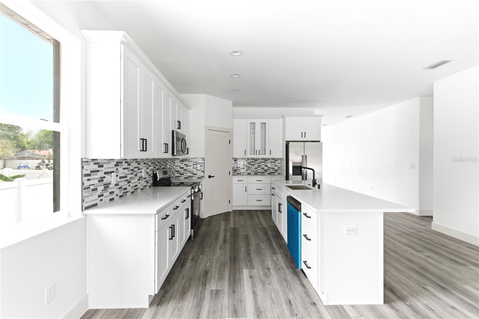 2605 S 70TH ST — photo 14