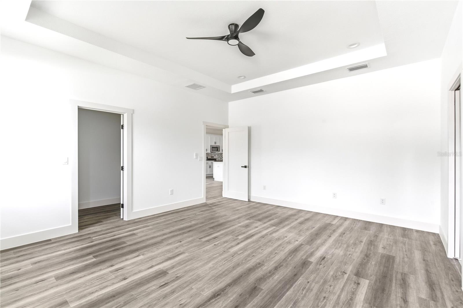 2605 S 70TH ST — photo 33