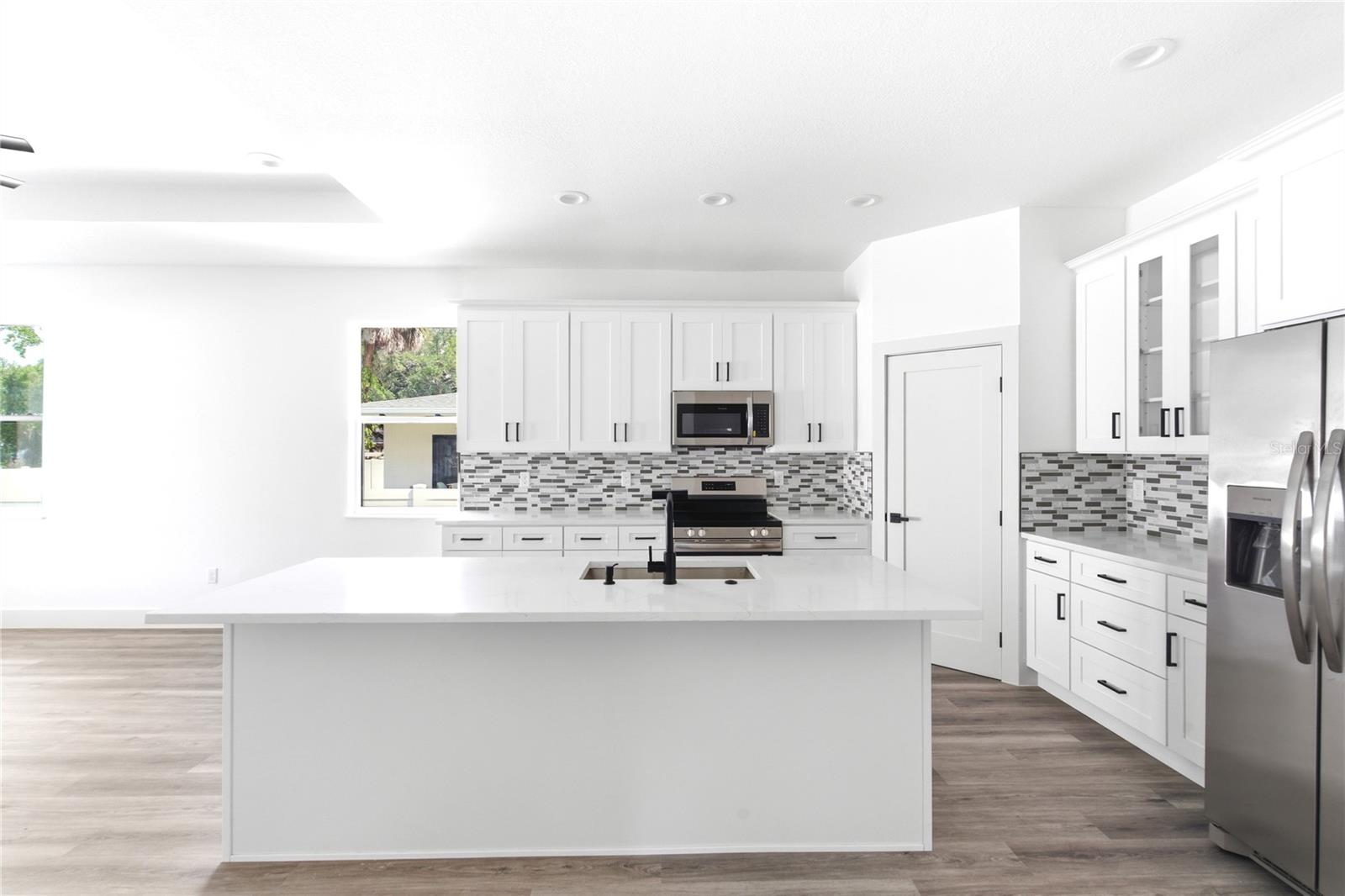 2605 S 70TH ST — photo 15