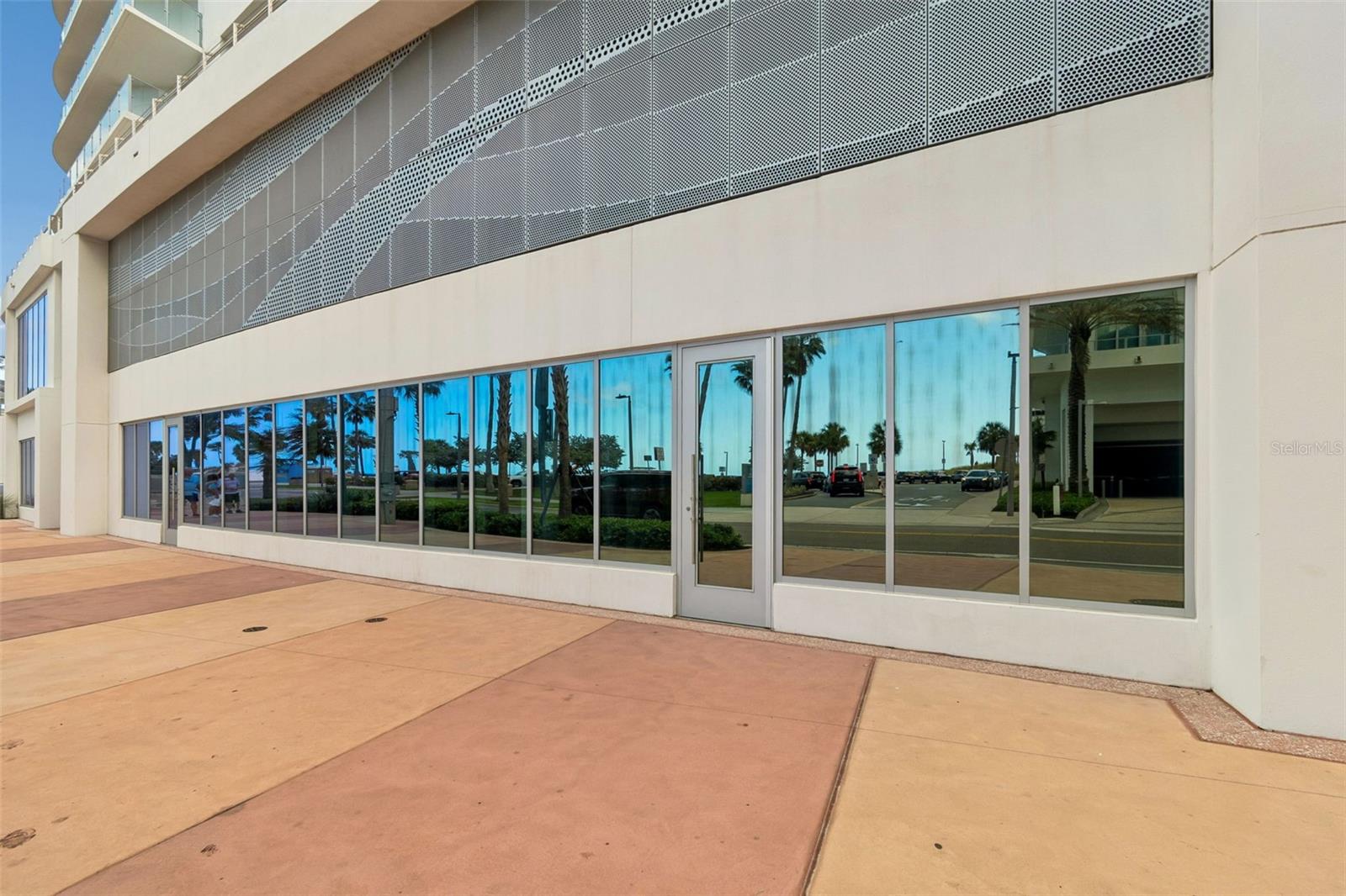 400 CORONADO DR — photo 14