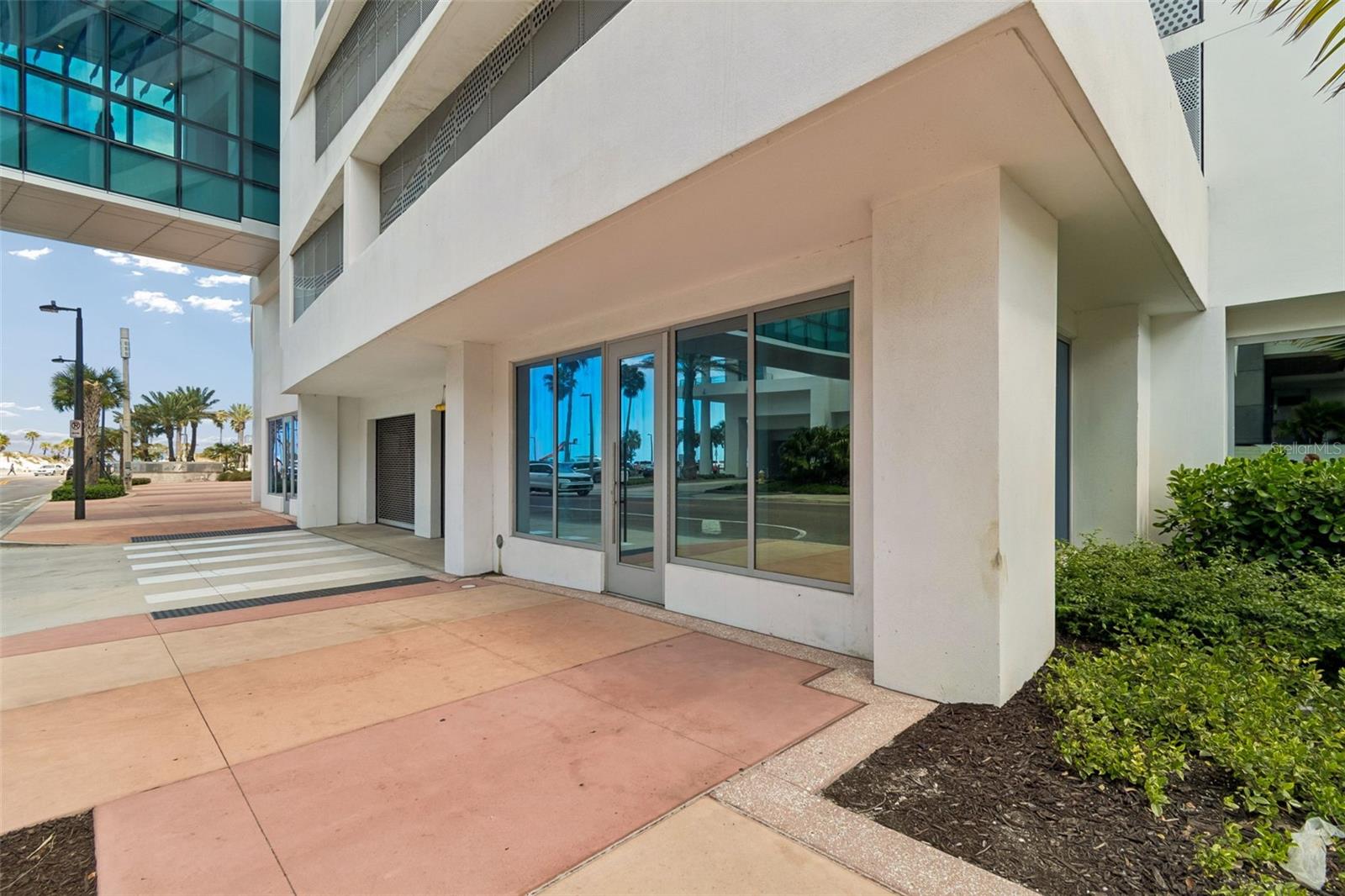 400 CORONADO DR — photo 15