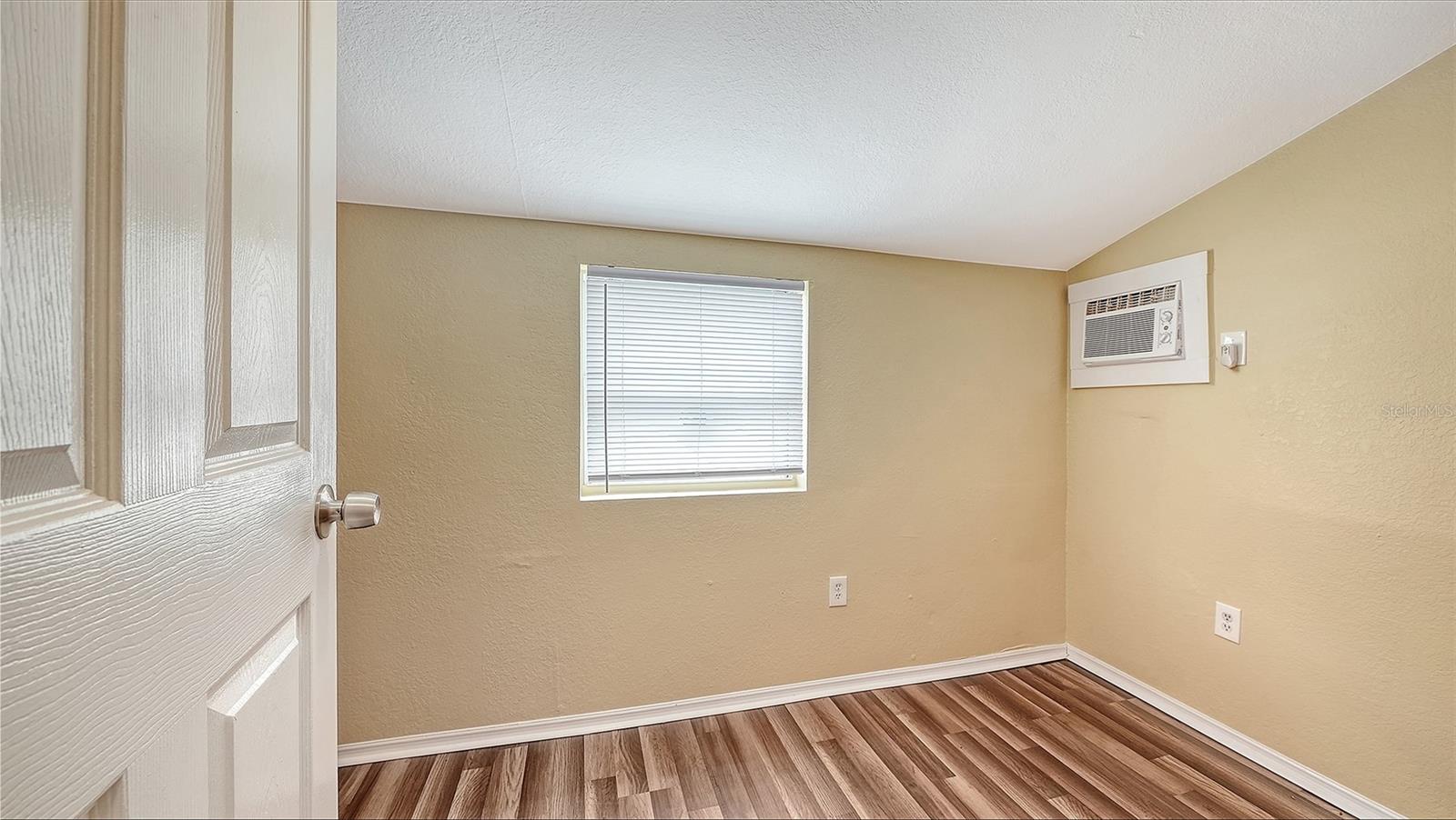 420 KUMQUAT CT — photo 46
