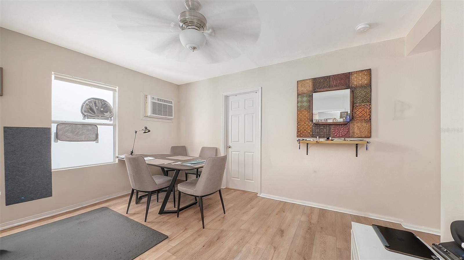 420 KUMQUAT CT — photo 20