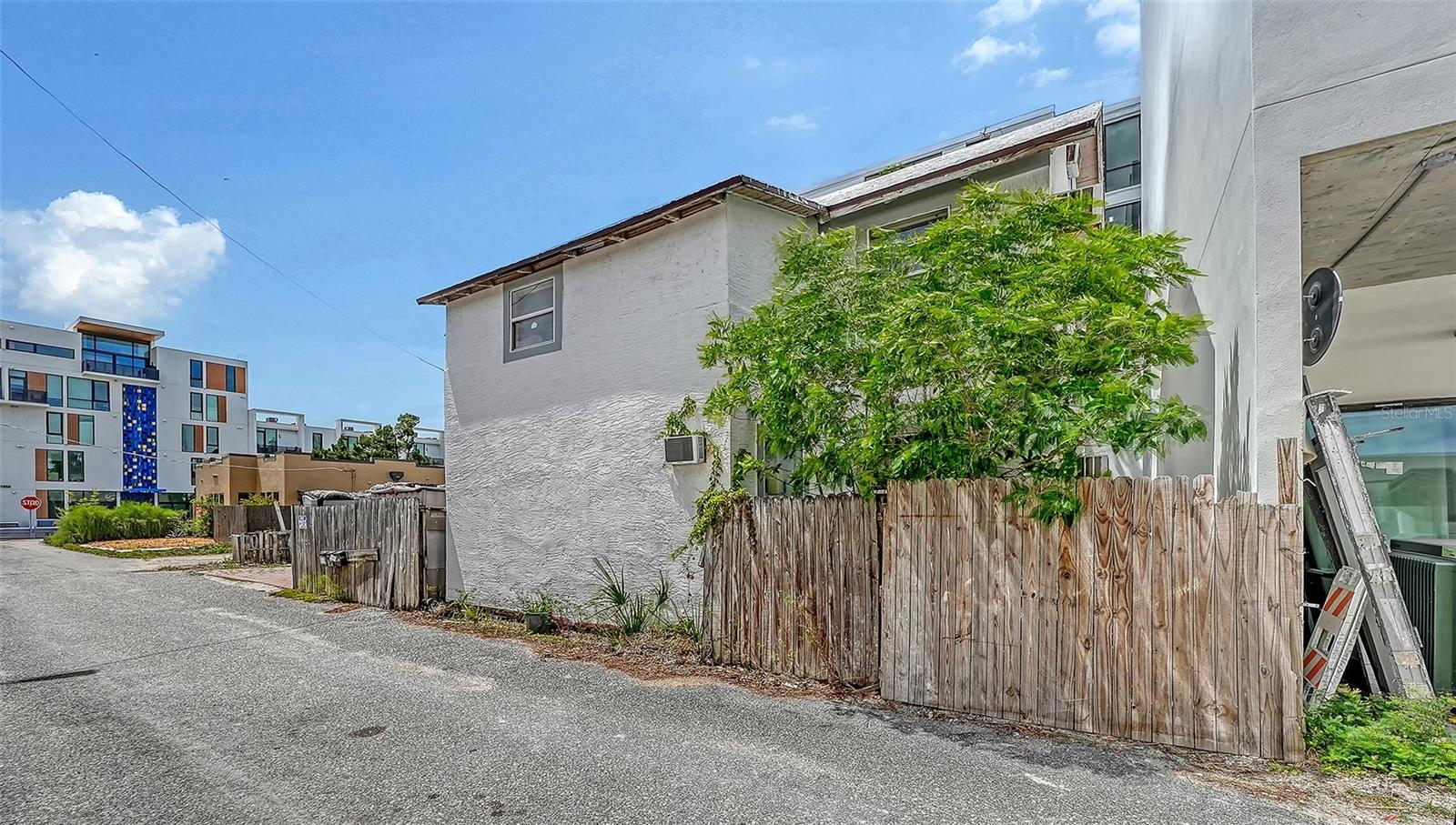 420 KUMQUAT CT — photo 18