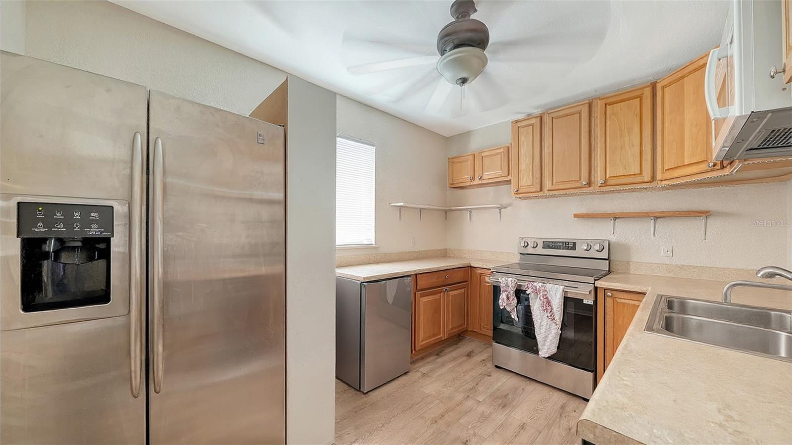 420 KUMQUAT CT — photo 14