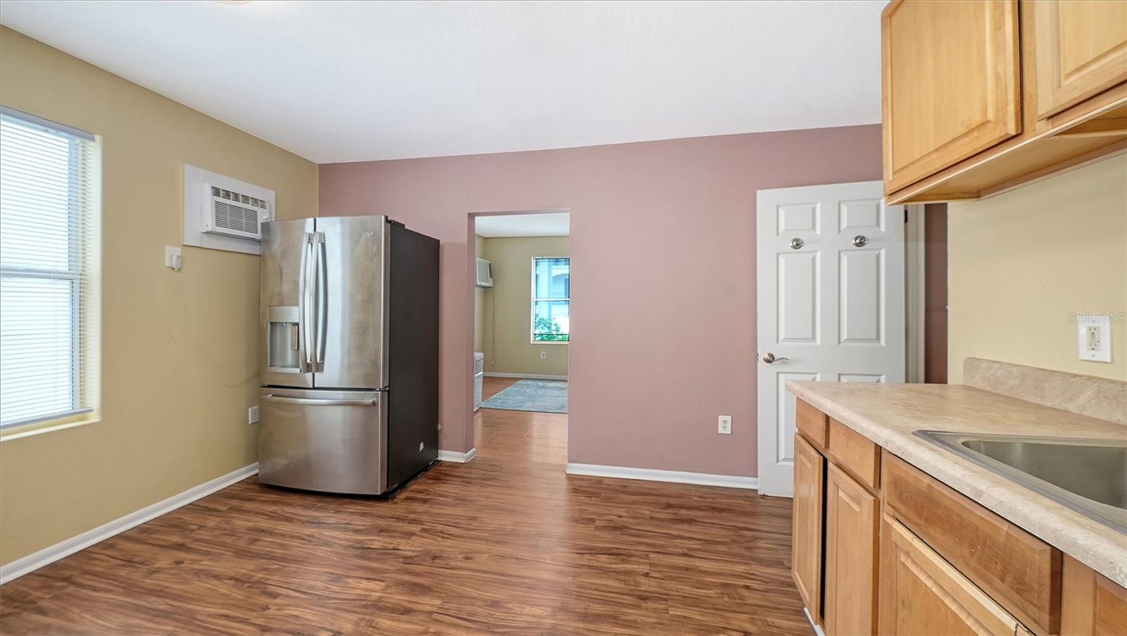 420 KUMQUAT CT — photo 37