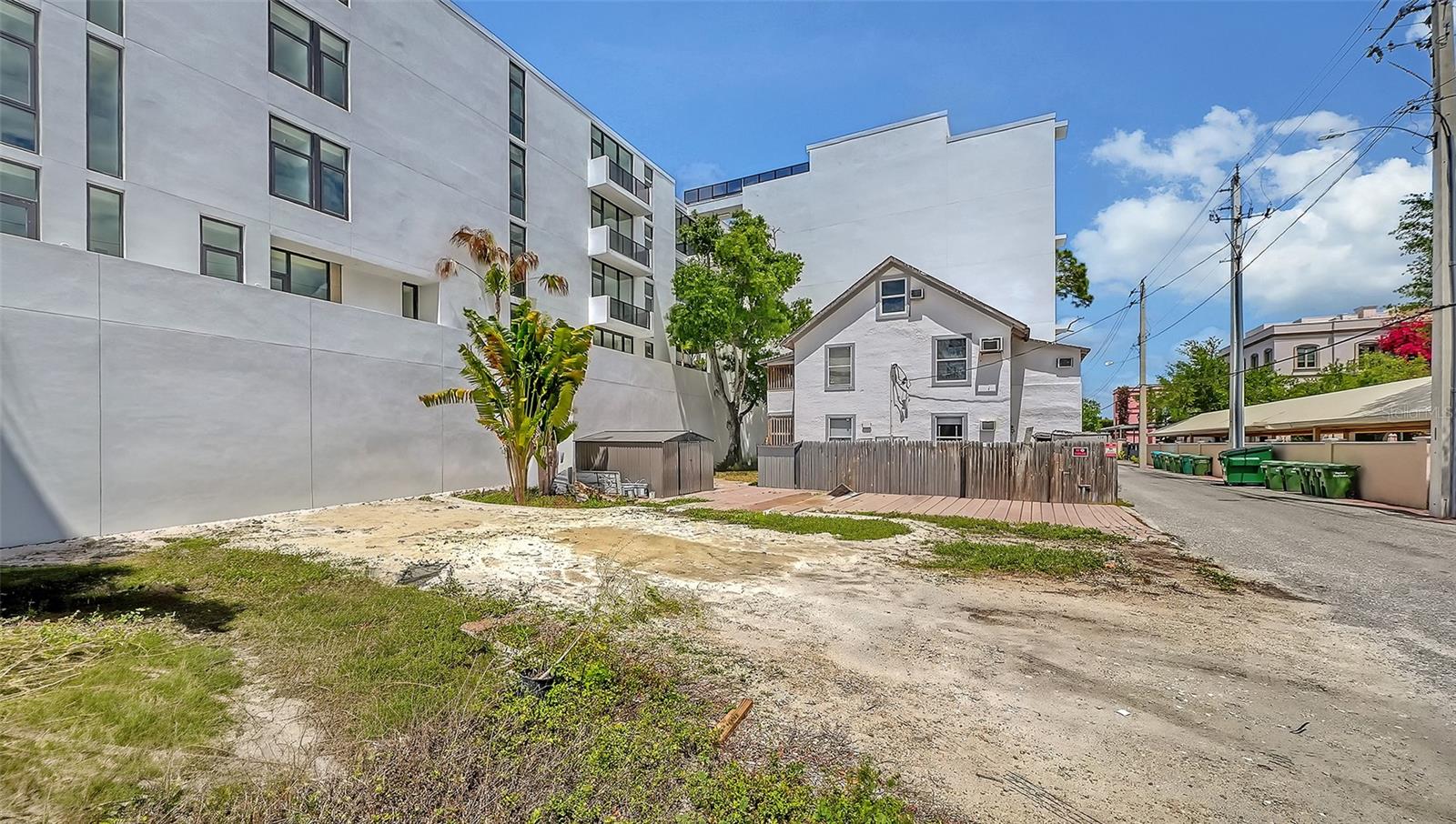 420 KUMQUAT CT — photo 19