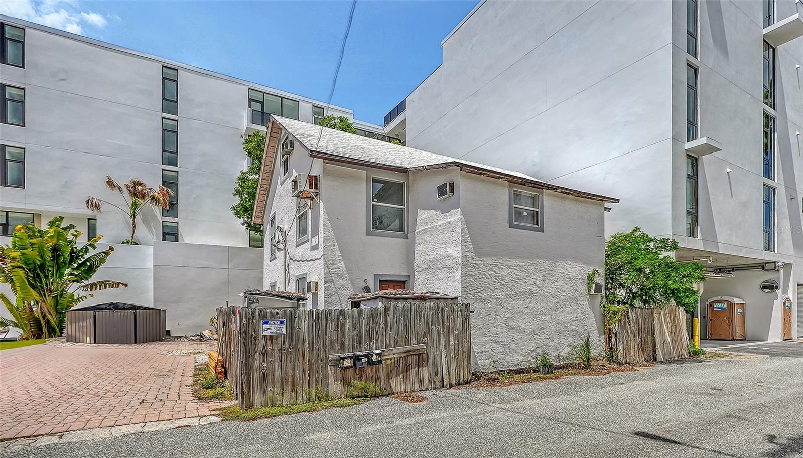 420 KUMQUAT CT — photo 3