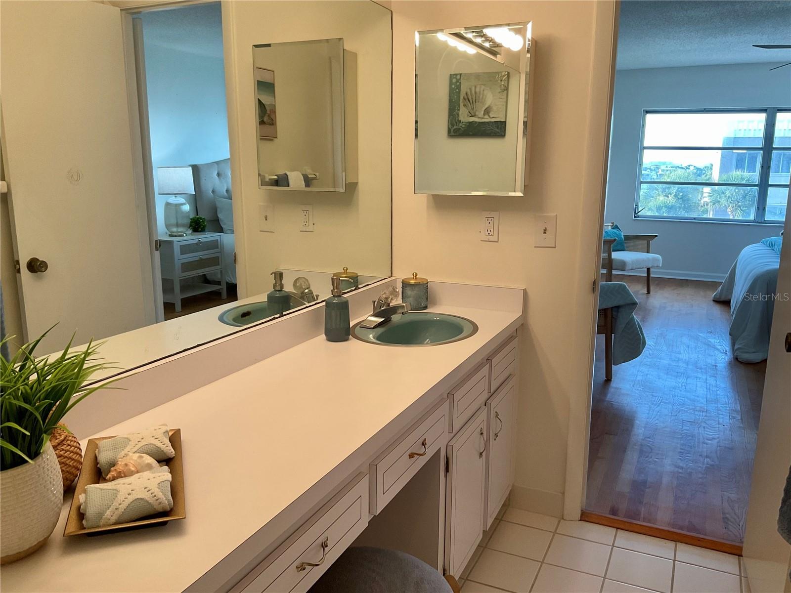 100 BLUFF VIEW DR #308A — photo 18
