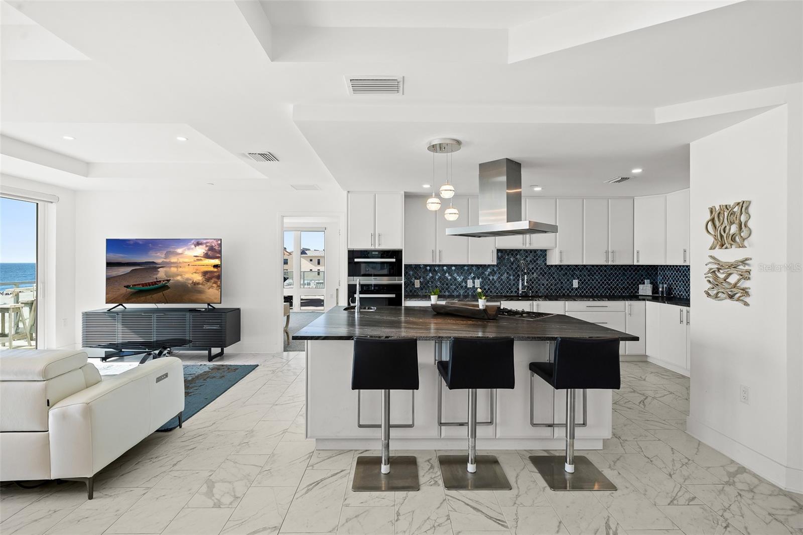 15 AVALON ST #502 — photo 12