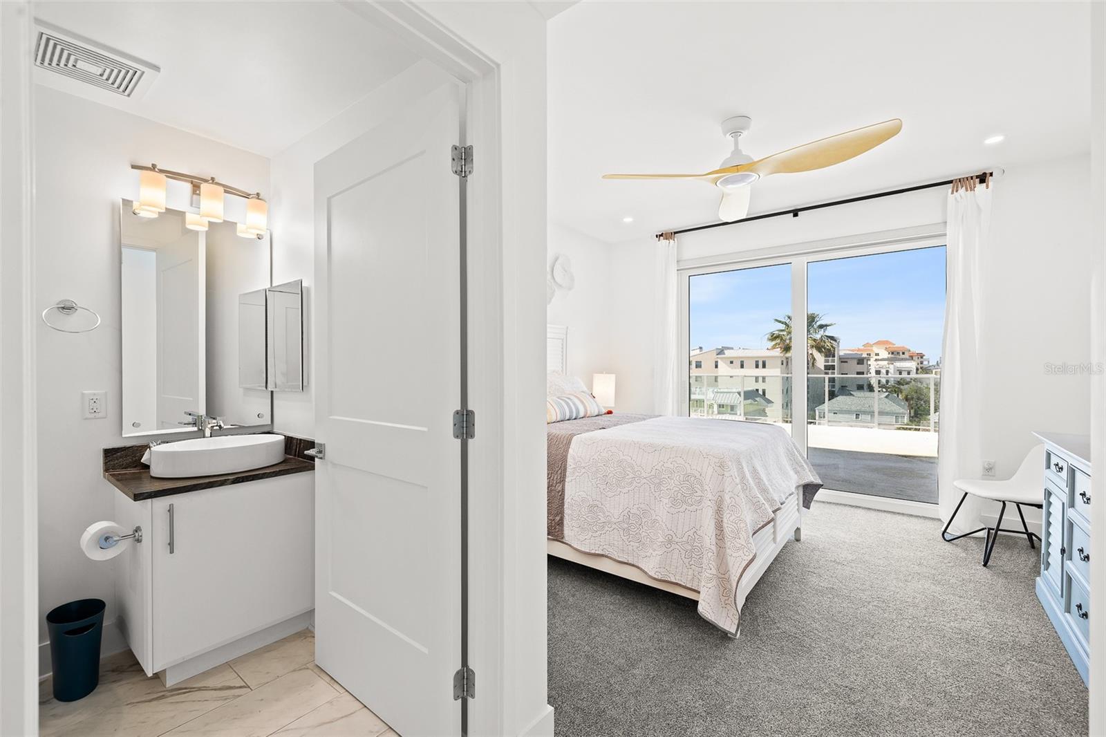 15 AVALON ST #502 — photo 32