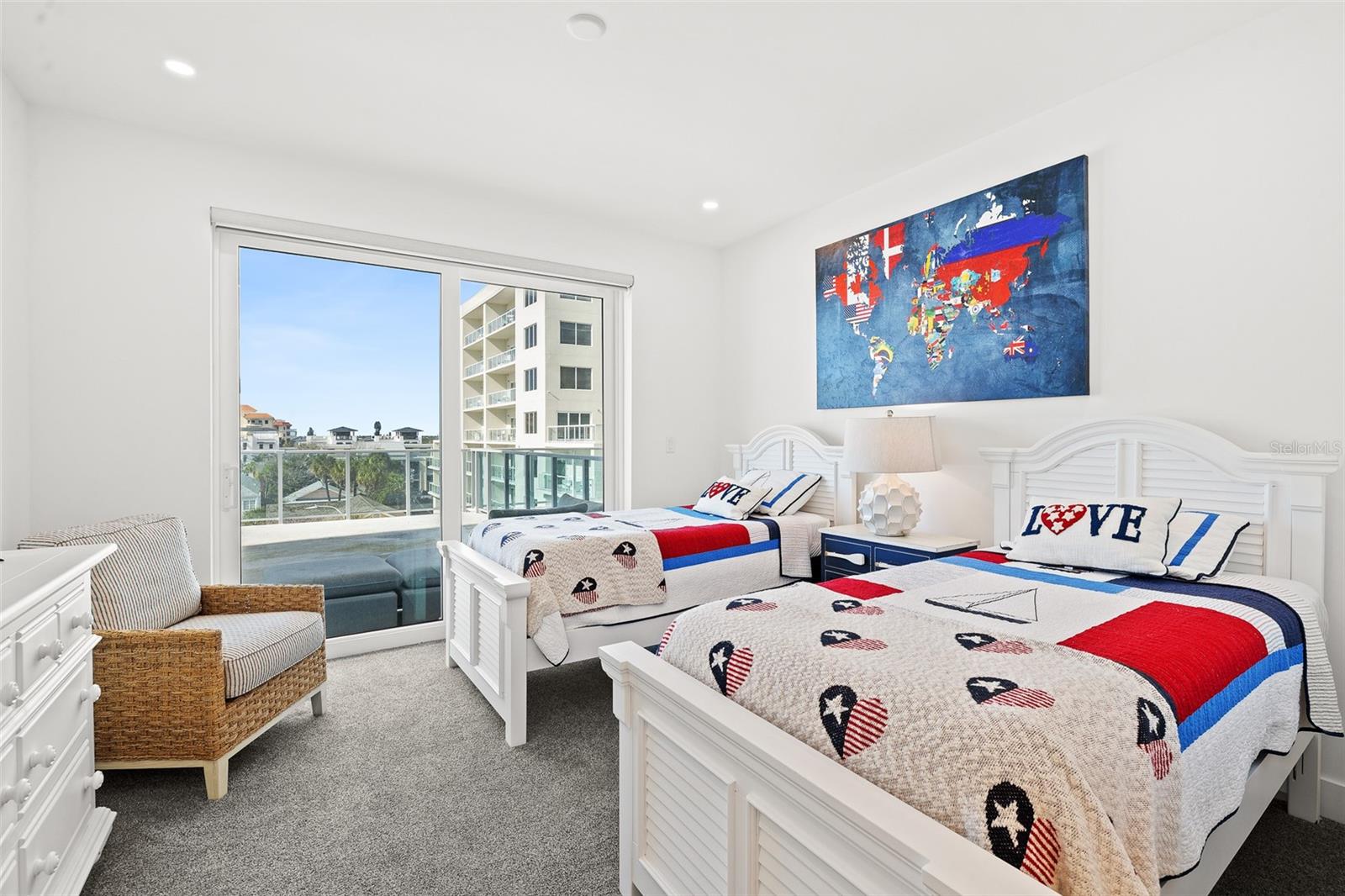 15 AVALON ST #502 — photo 35