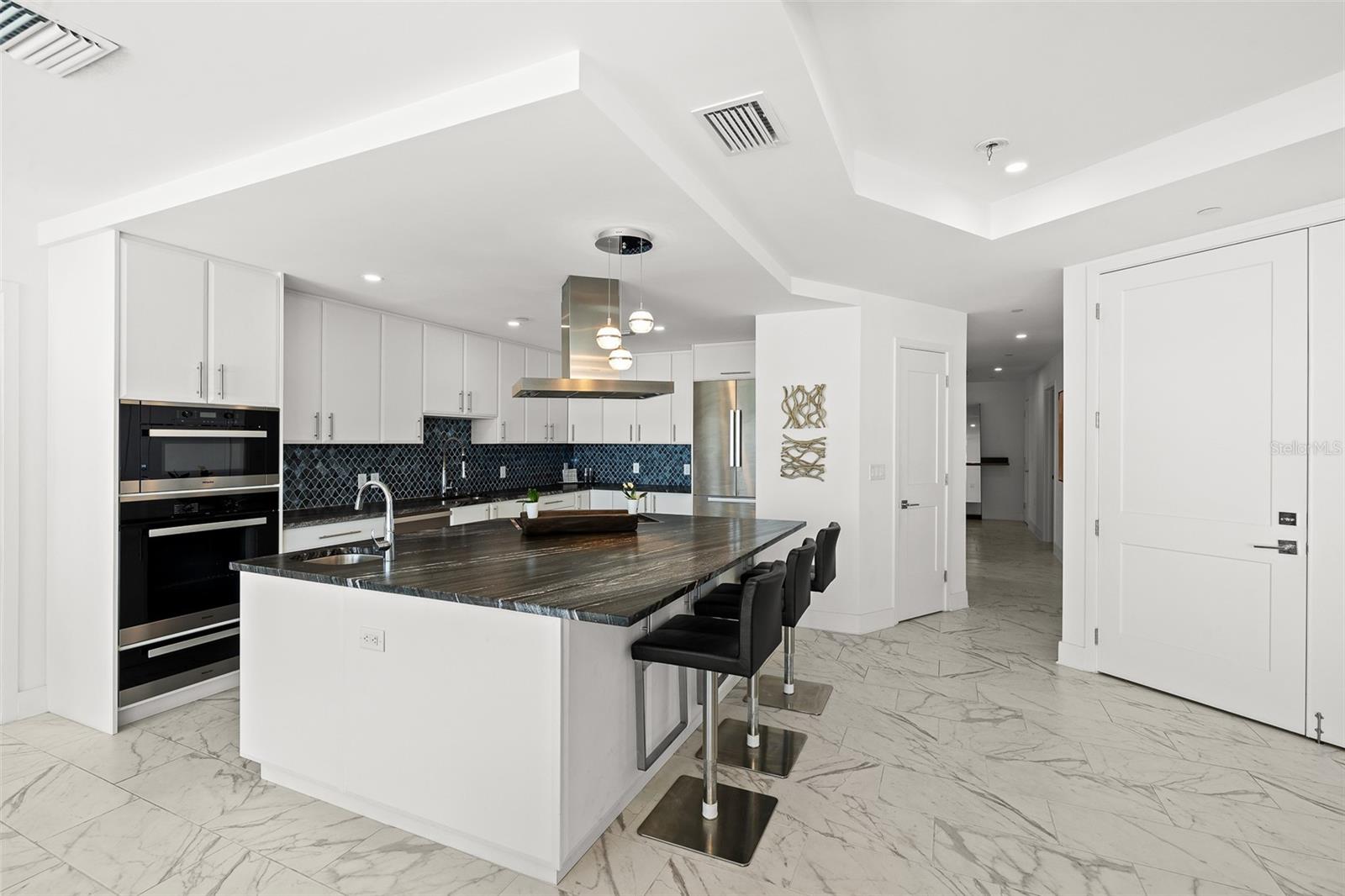 15 AVALON ST #502 — photo 13
