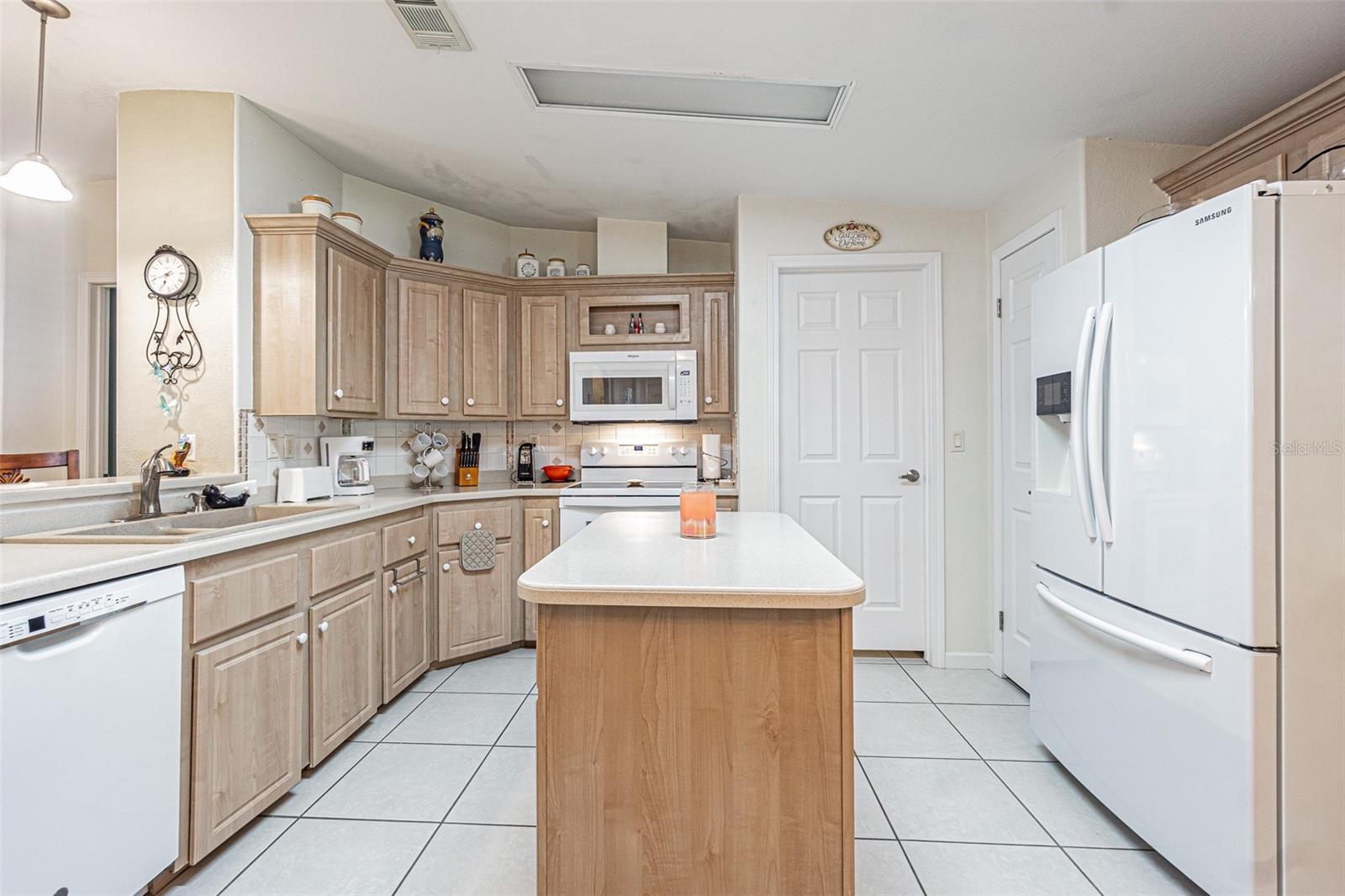 37349 GILL AVE — photo 27