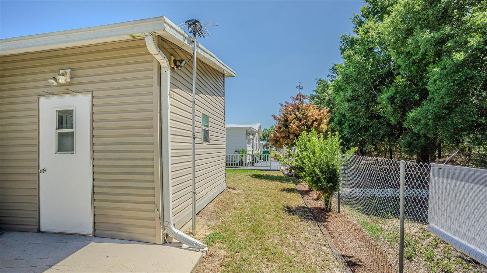 37349 GILL AVE — photo 24