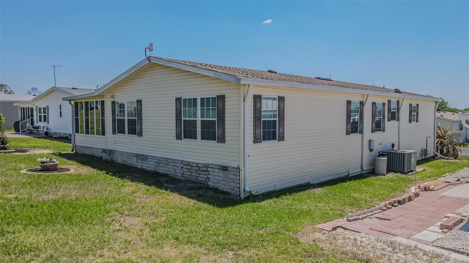 37627 LORENA AVE — photo 36
