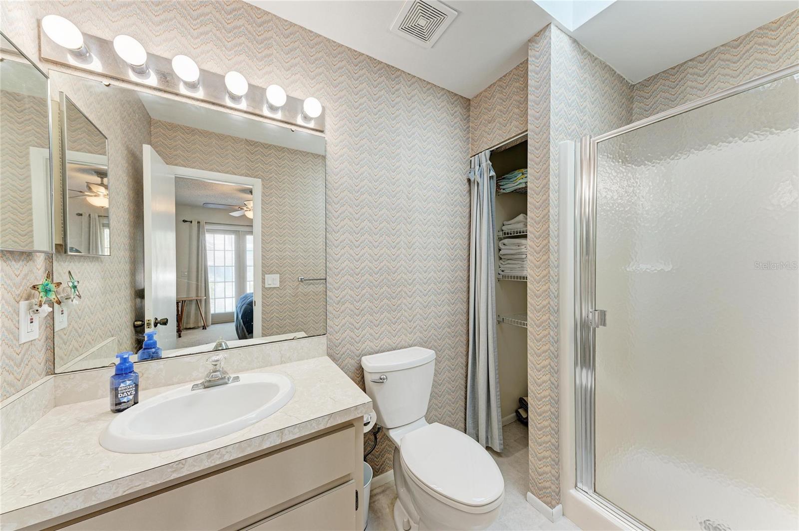 517 SPRING AVE — photo 32