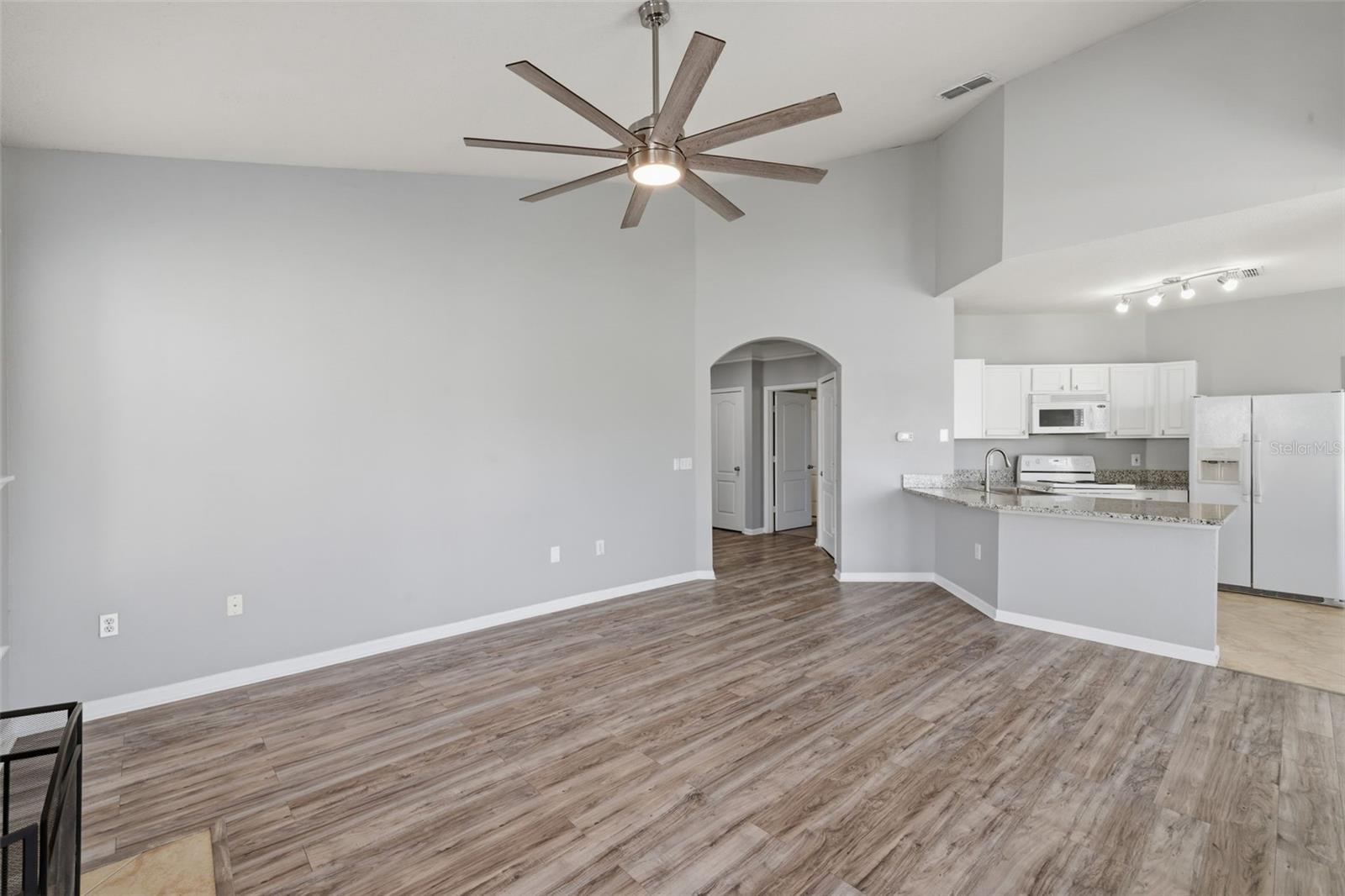 10504 VILLA VIEW CIR — photo 6