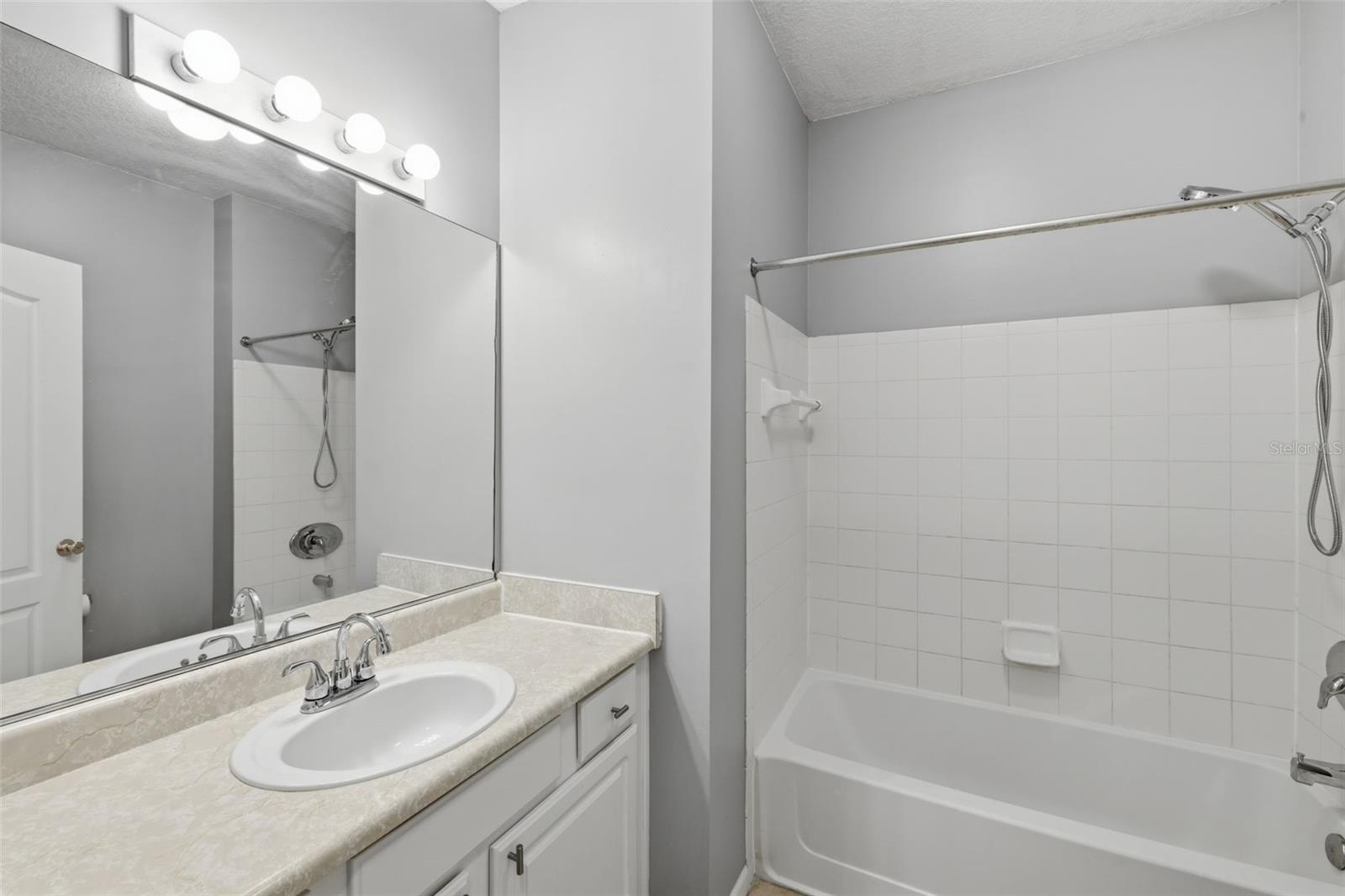 10504 VILLA VIEW CIR — photo 15