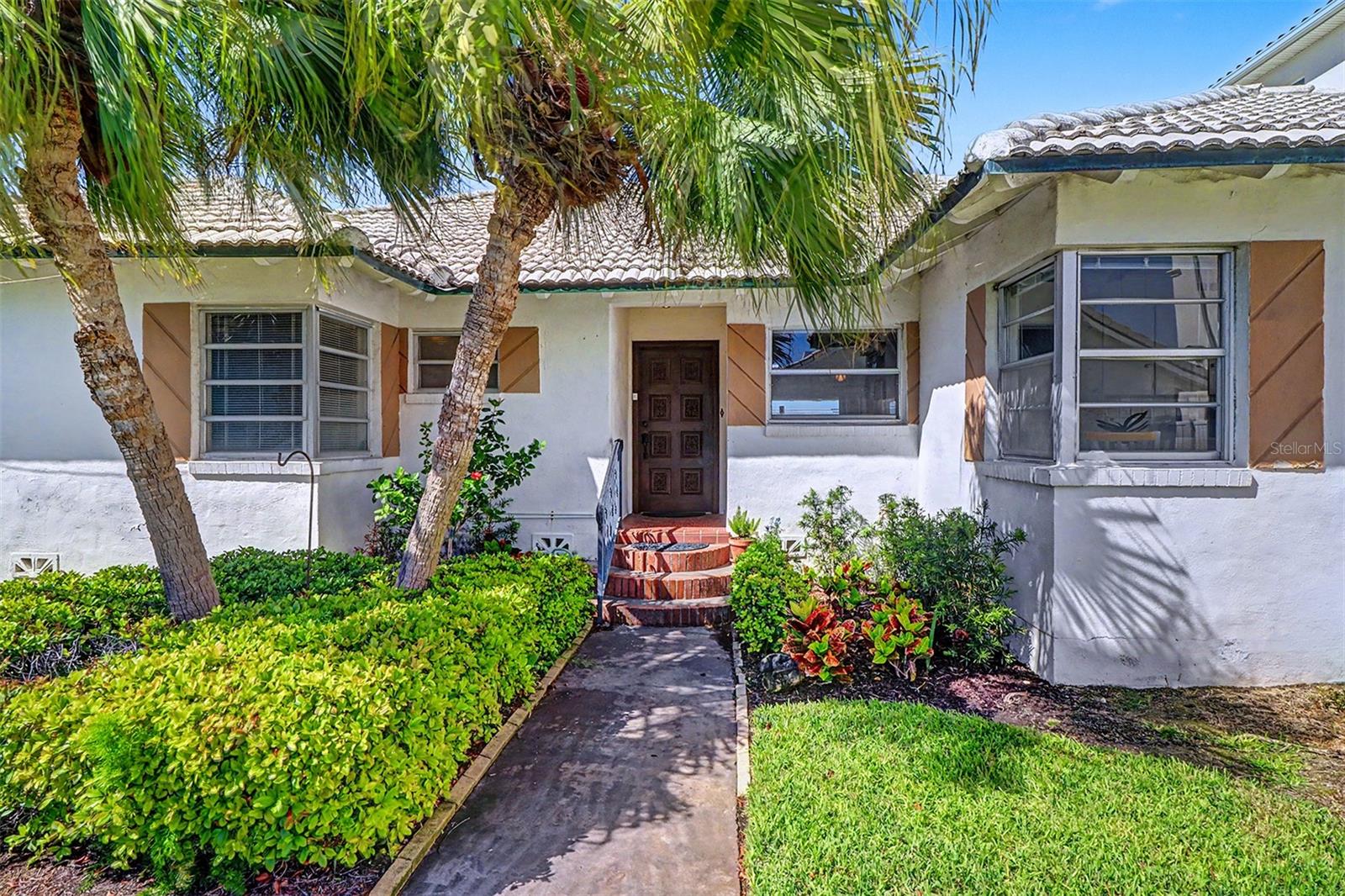 18206 SUNSET BLVD — photo 13