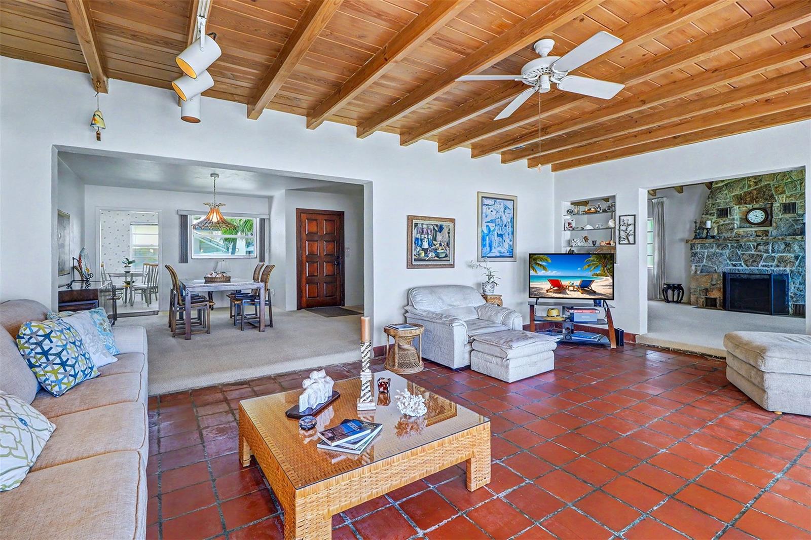 18206 SUNSET BLVD — photo 16