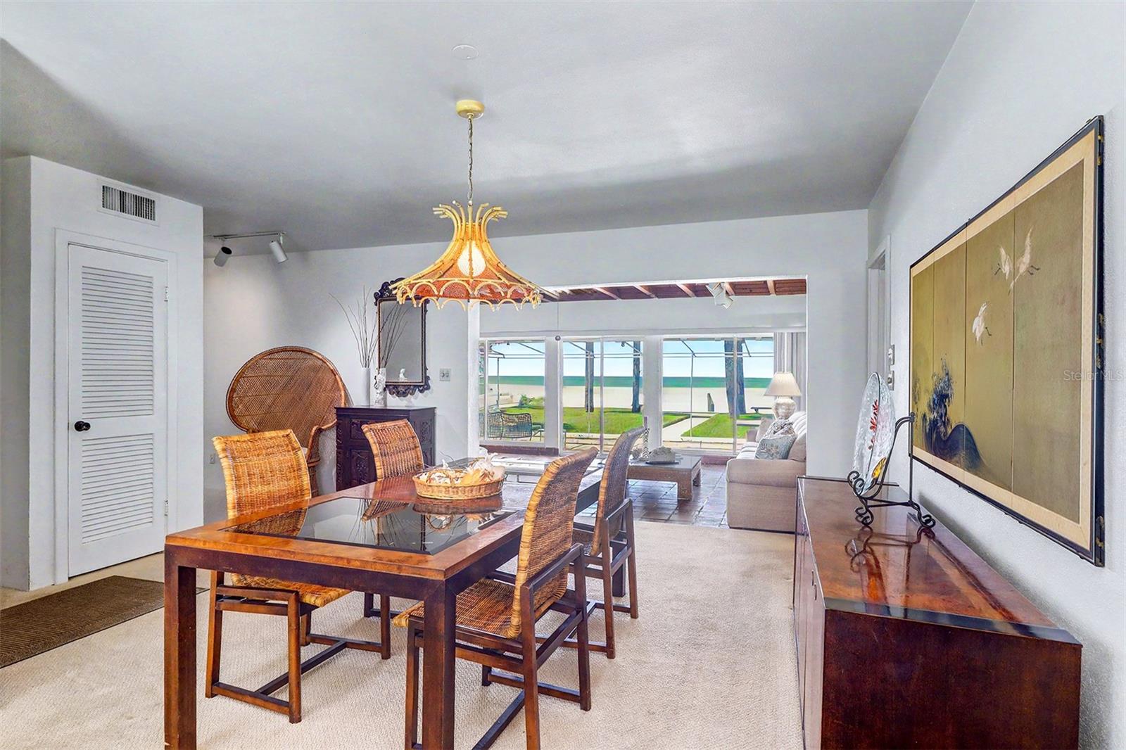 18206 SUNSET BLVD — photo 20