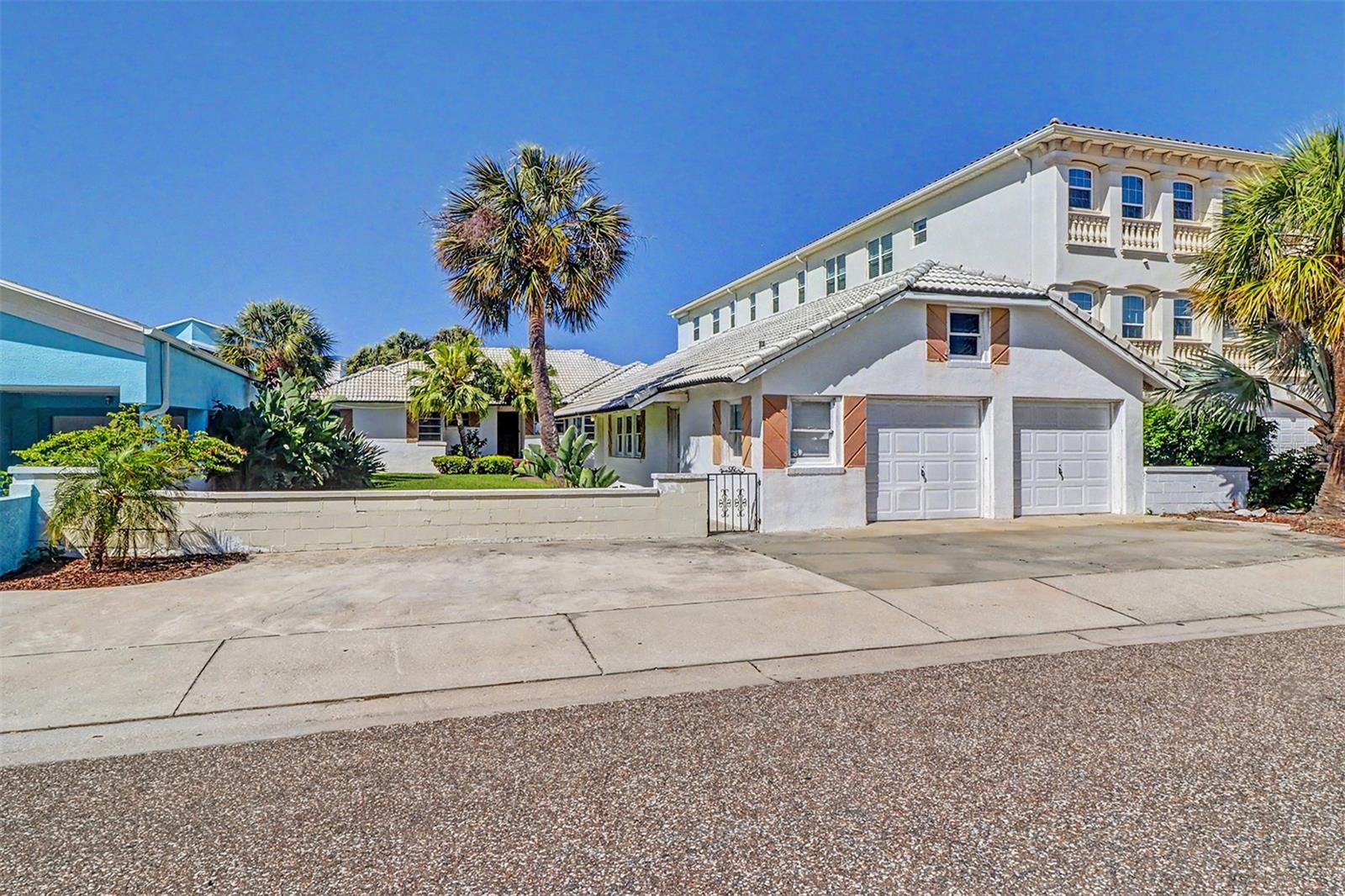 18206 SUNSET BLVD — photo 10