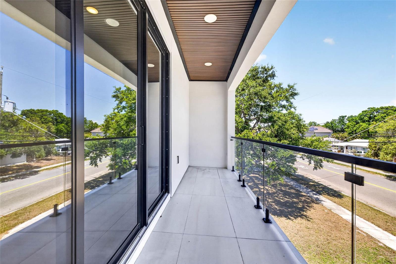 4426 W EUCLID AVE — photo 35