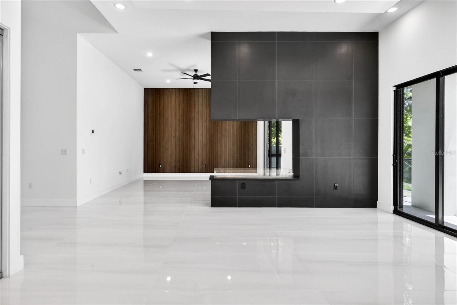 4426 W EUCLID AVE — photo 11
