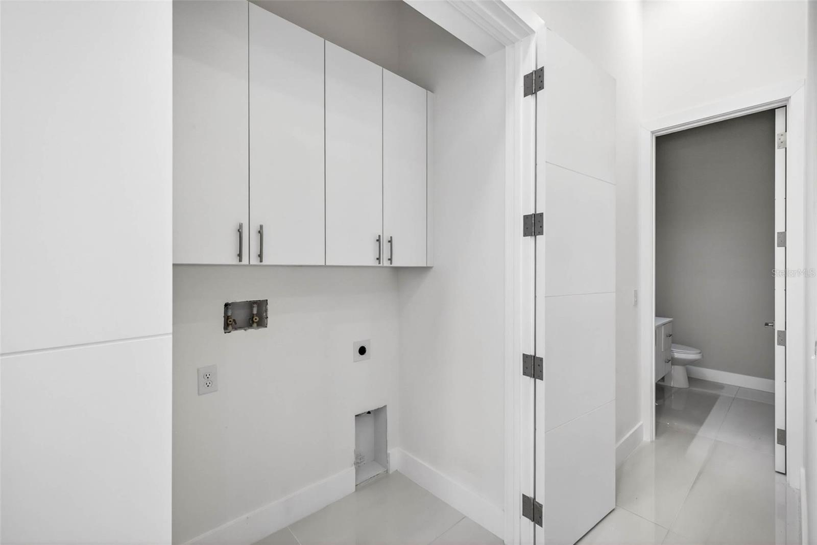 4426 W EUCLID AVE — photo 22