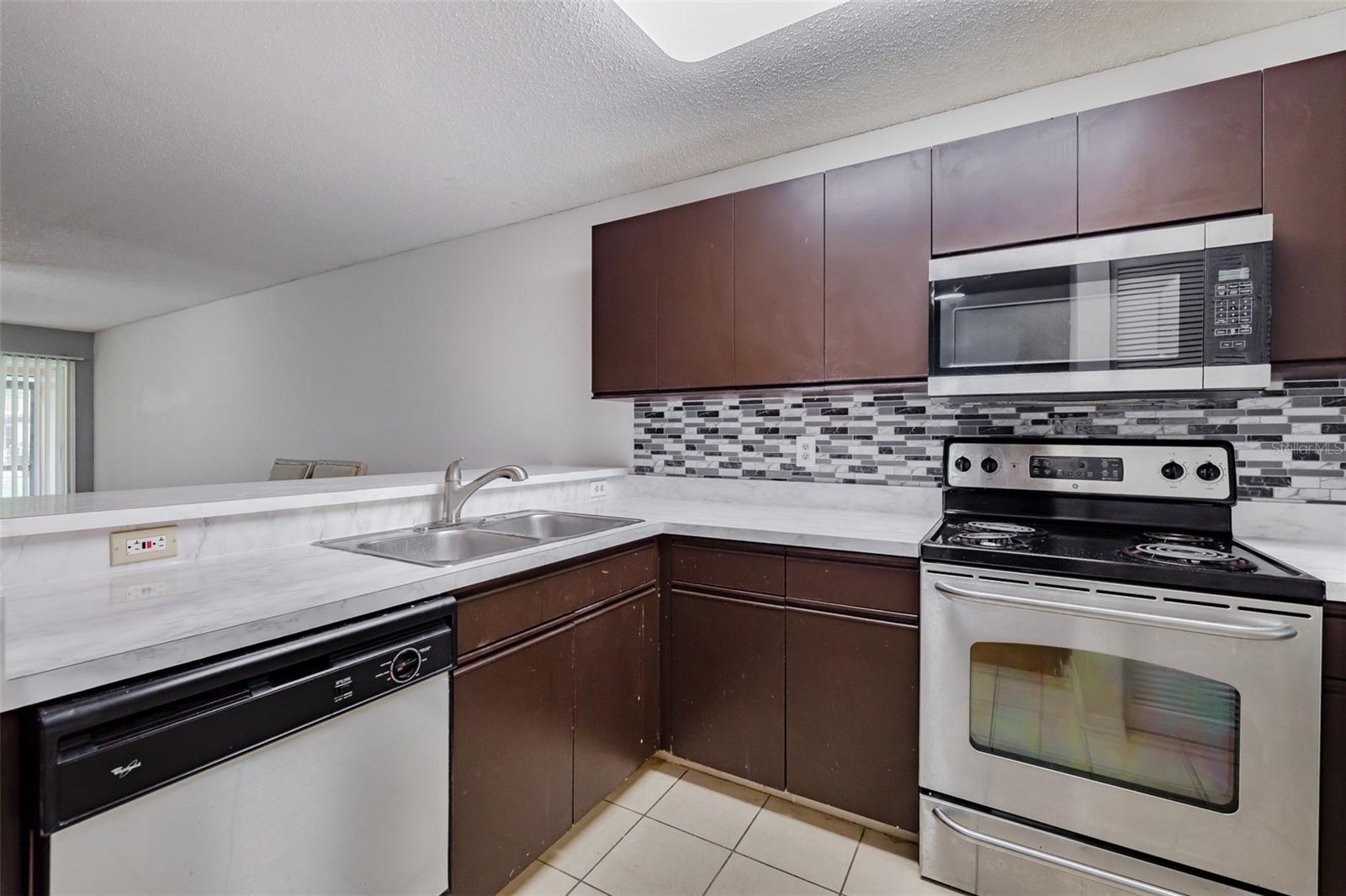 14643 PAR CLUB CIR #14643 — photo 8
