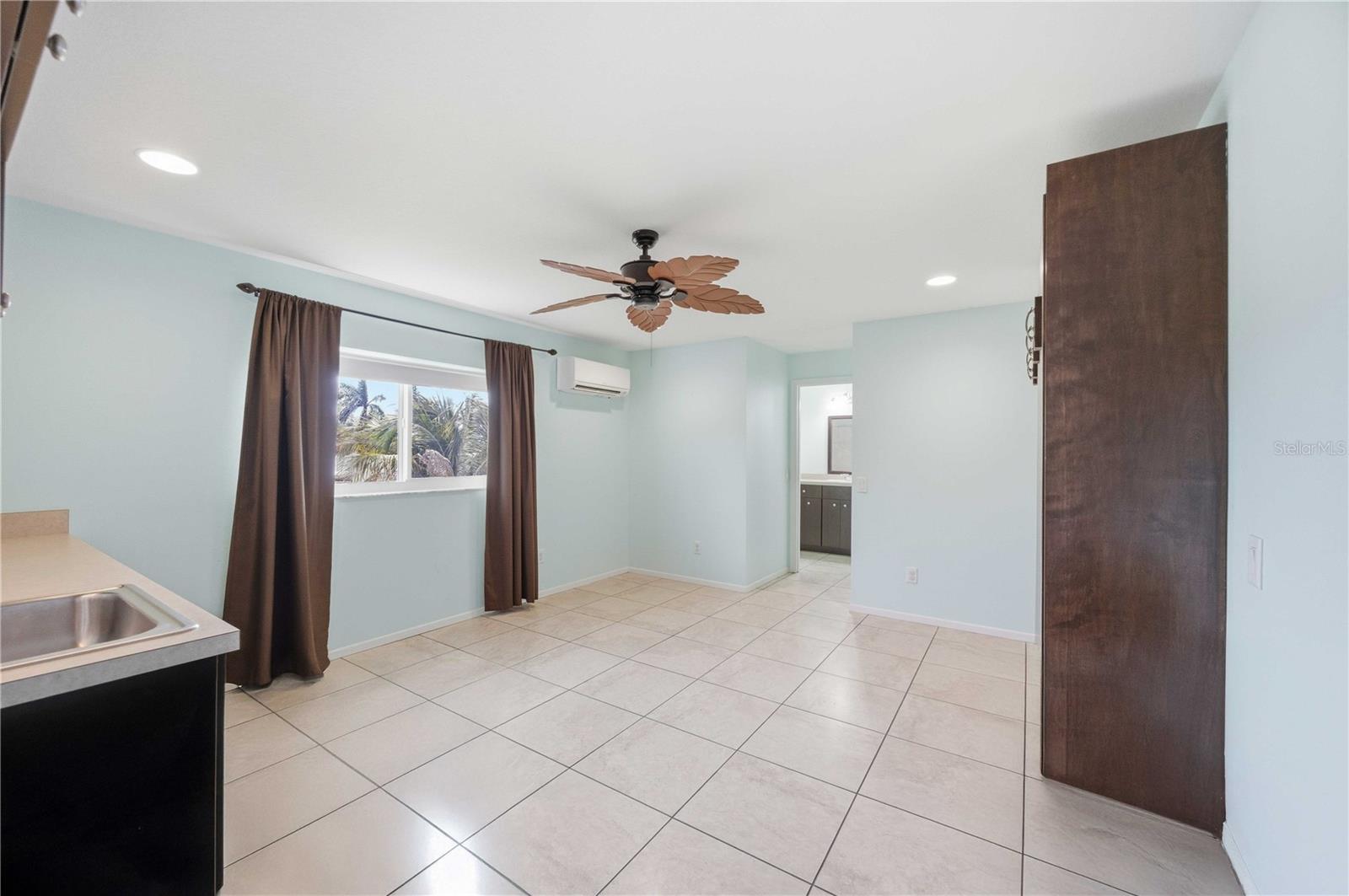 917 CHURCH ST — photo 11
